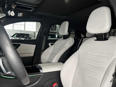 2025 Mercedes-Benz GLC 300 GLC 300