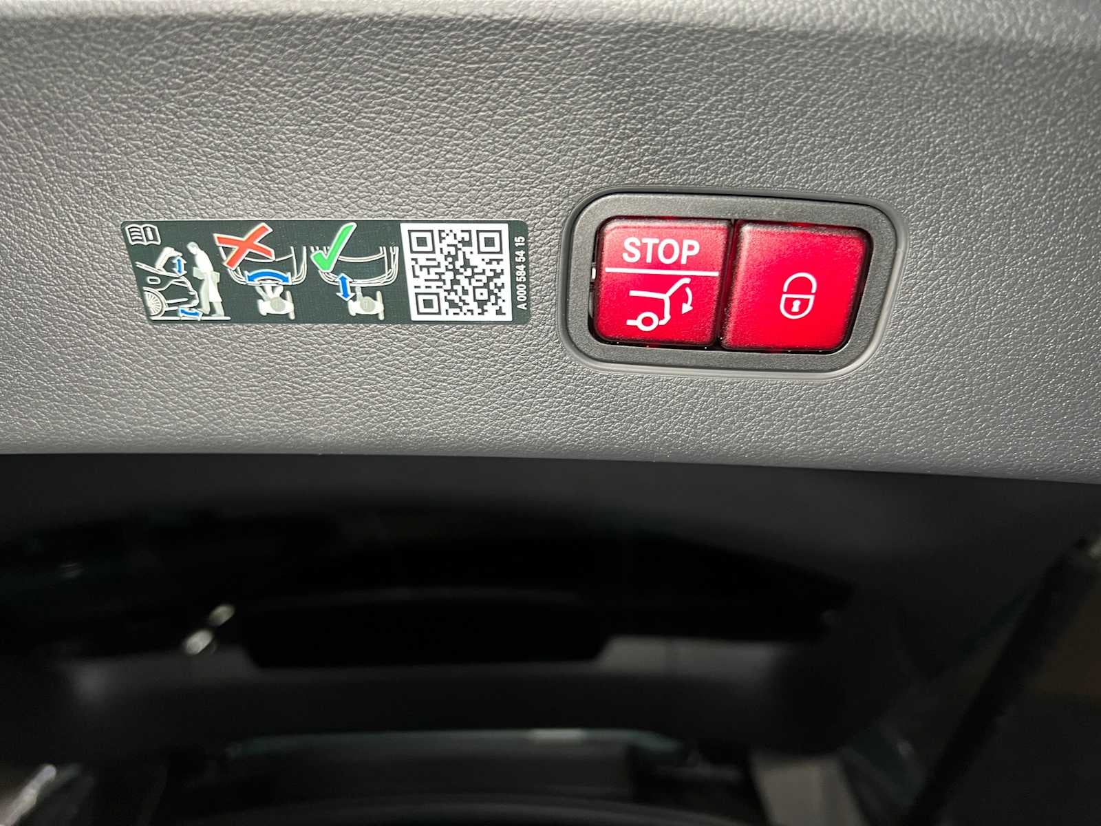 2025 Mercedes-Benz GLC GLC 300