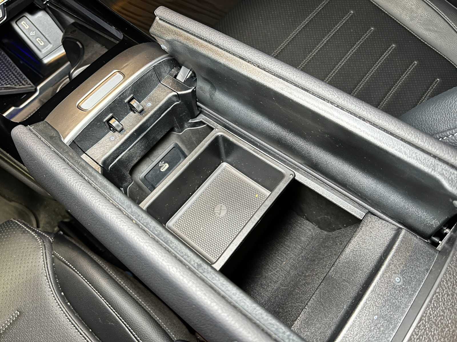 2025 Mercedes-Benz GLC 300 GLC 300