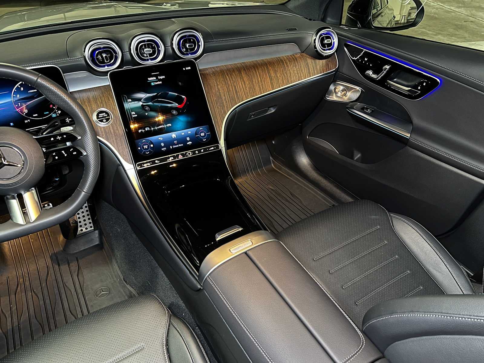 2025 Mercedes-Benz GLC 300 GLC 300