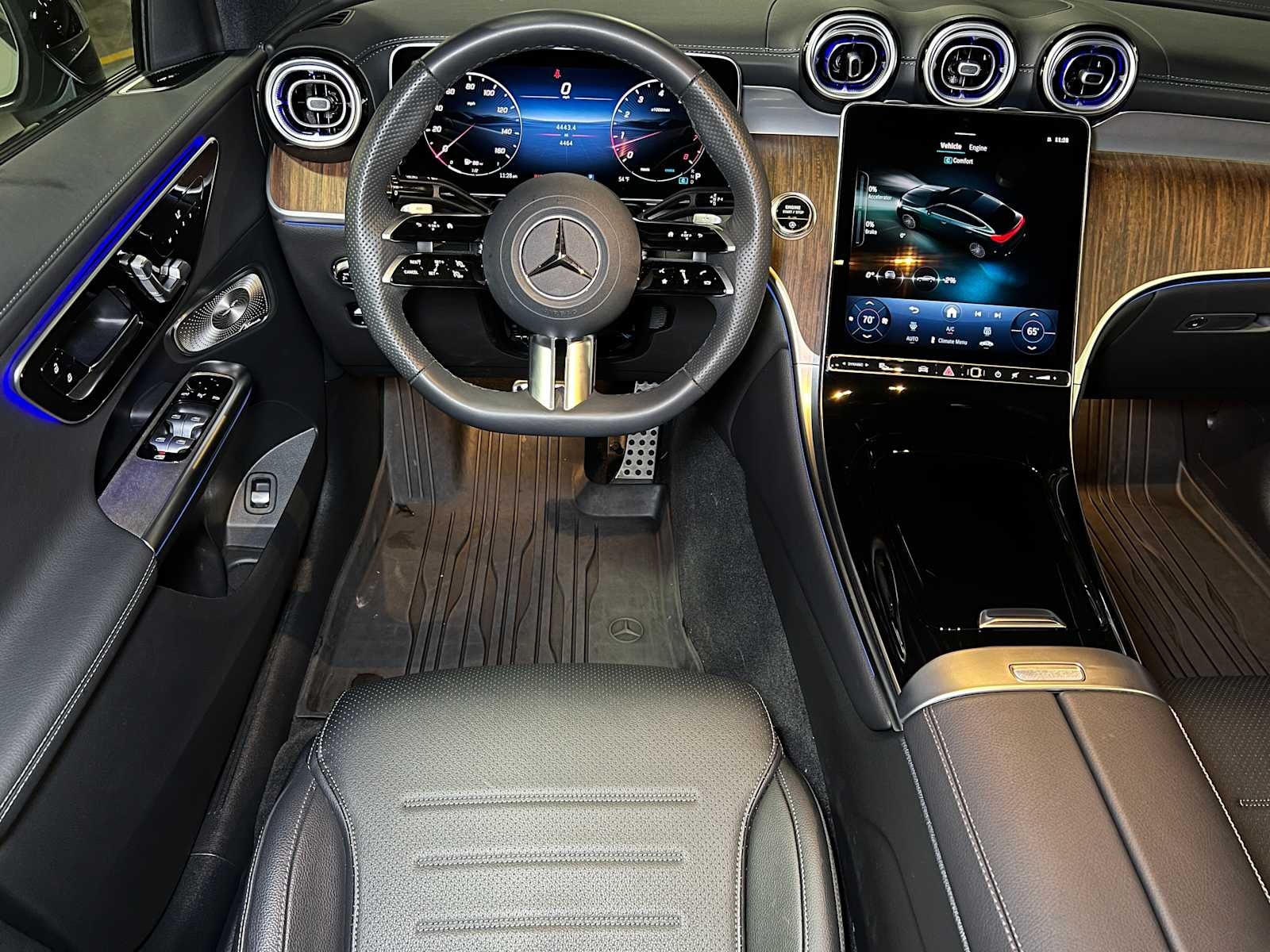 2025 Mercedes-Benz GLC 300 GLC 300