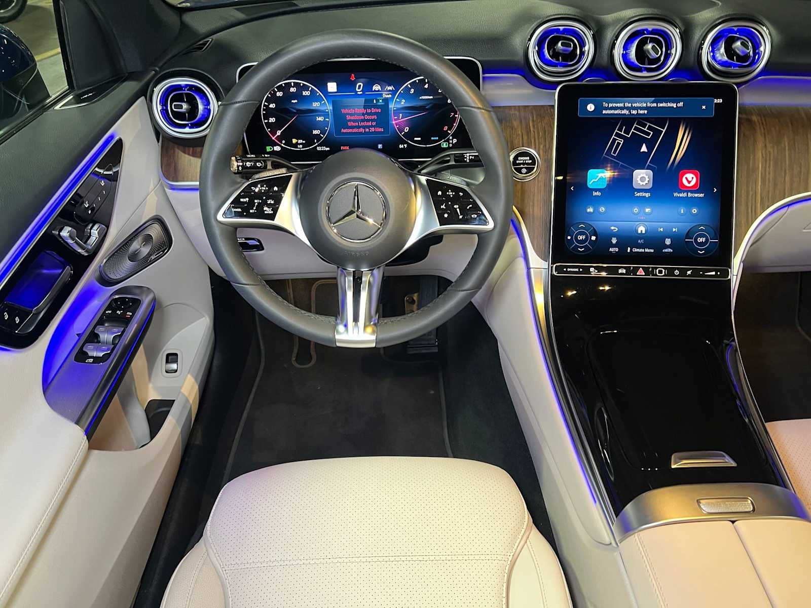 2025 Mercedes-Benz GLC 300 SUV