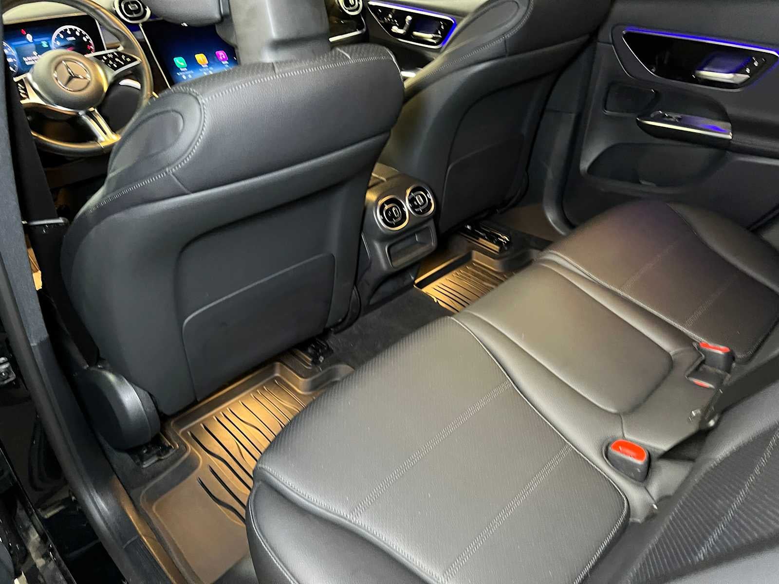 2025 Mercedes-Benz GLC 300 SUV