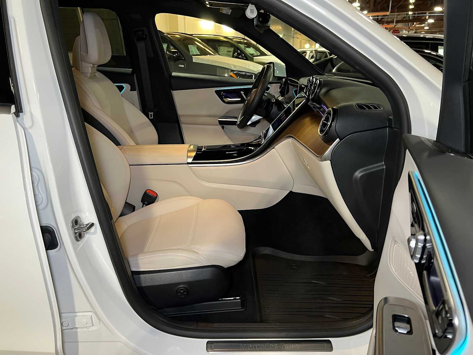 2025 Mercedes-Benz GLC GLC 300