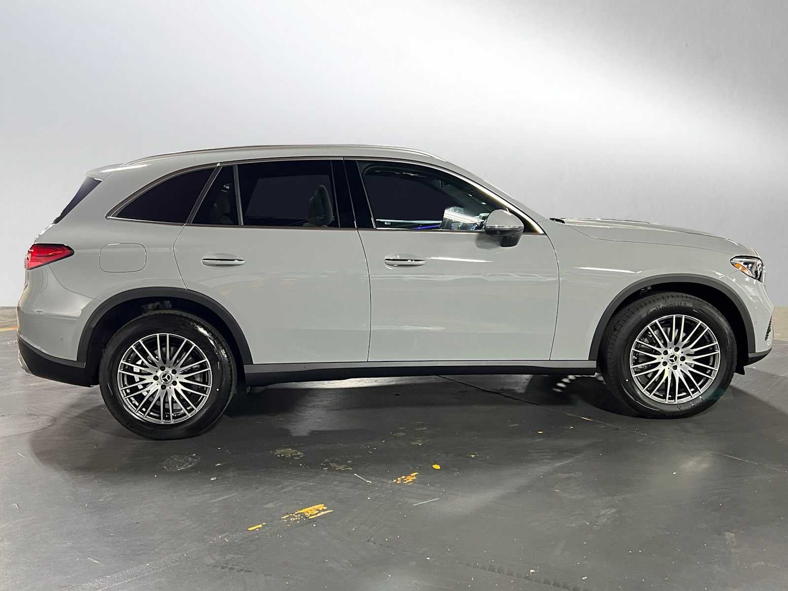 2025 Mercedes-Benz GLC GLC 300