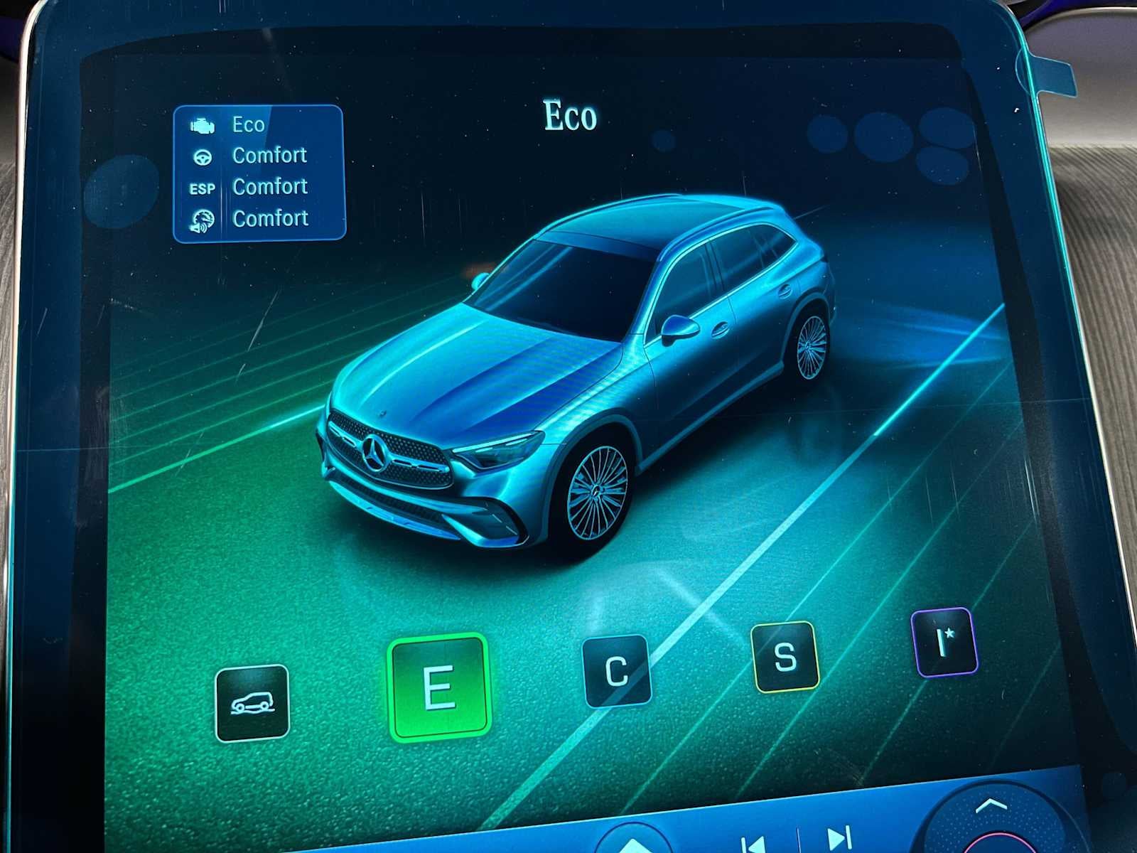 2027 Mercedes-Benz GLC 300 4MATIC® SUV