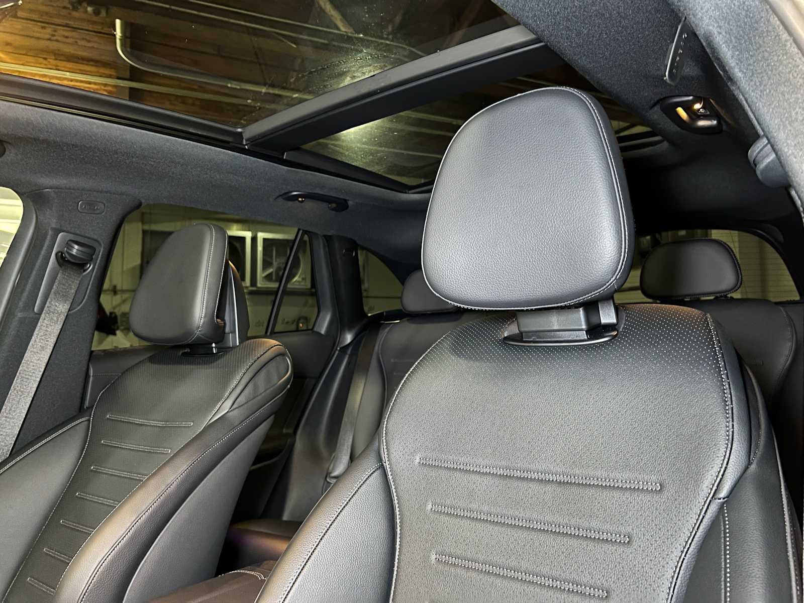 2025 Mercedes-Benz GLC GLC 300