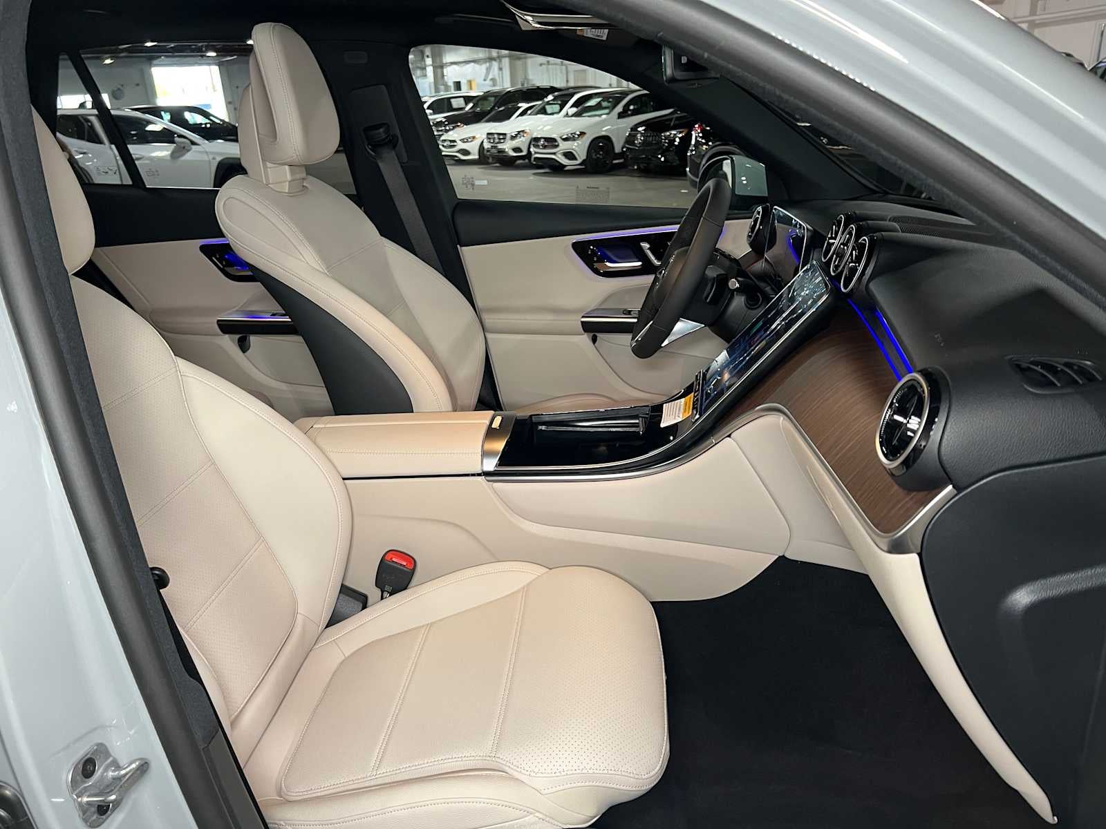 2025 Mercedes-Benz GLC GLC 300