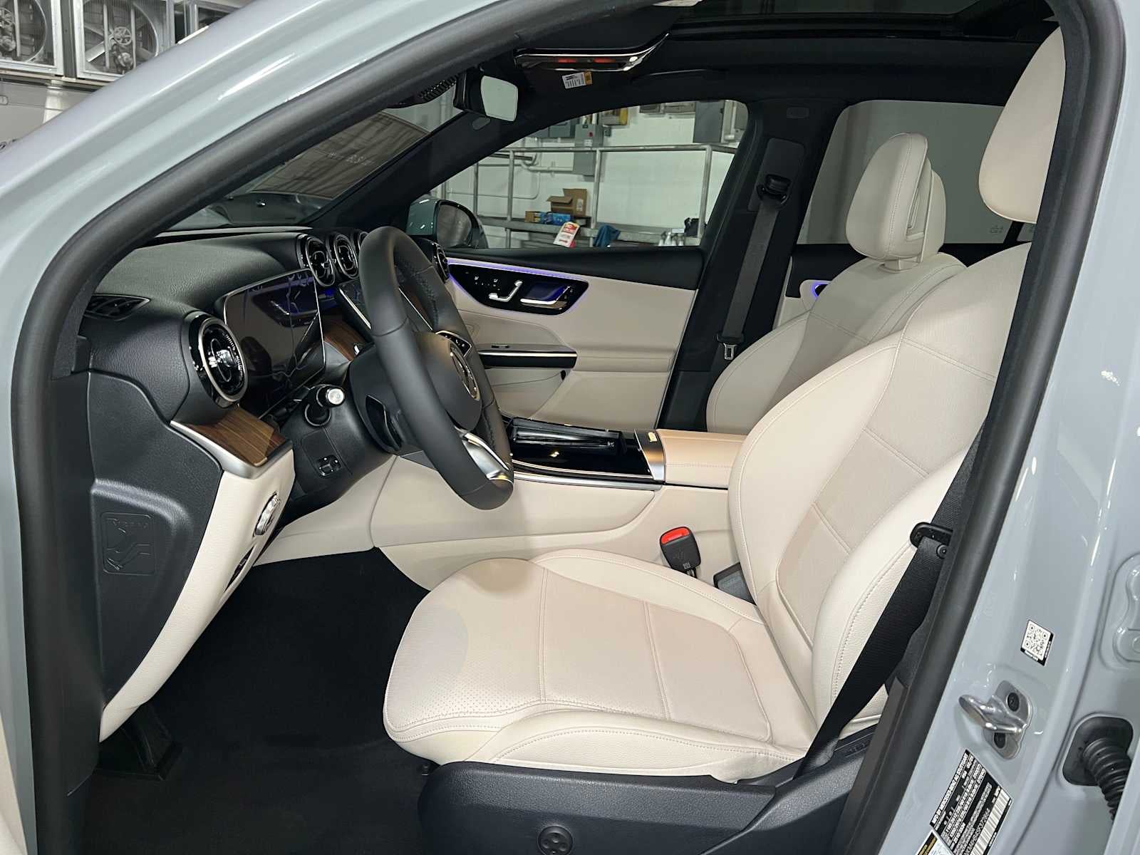 2025 Mercedes-Benz GLC GLC 300