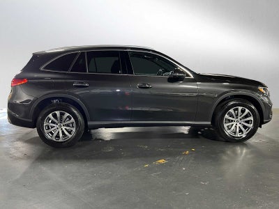 2025 Mercedes-Benz GLC GLC 300