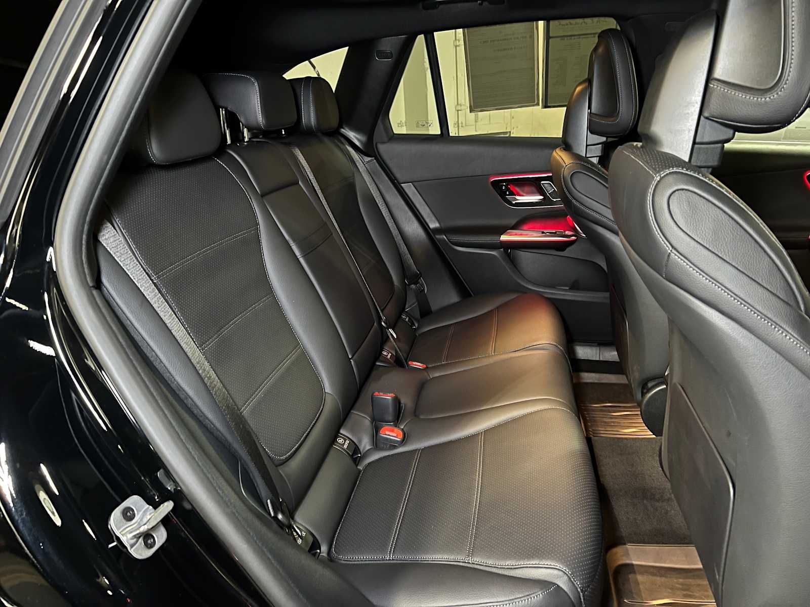 2025 Mercedes-Benz GLC GLC 300