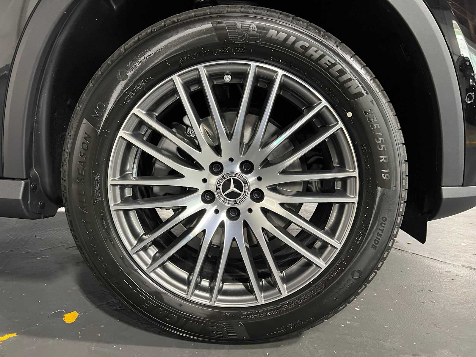 2025 Mercedes-Benz GLC GLC 300