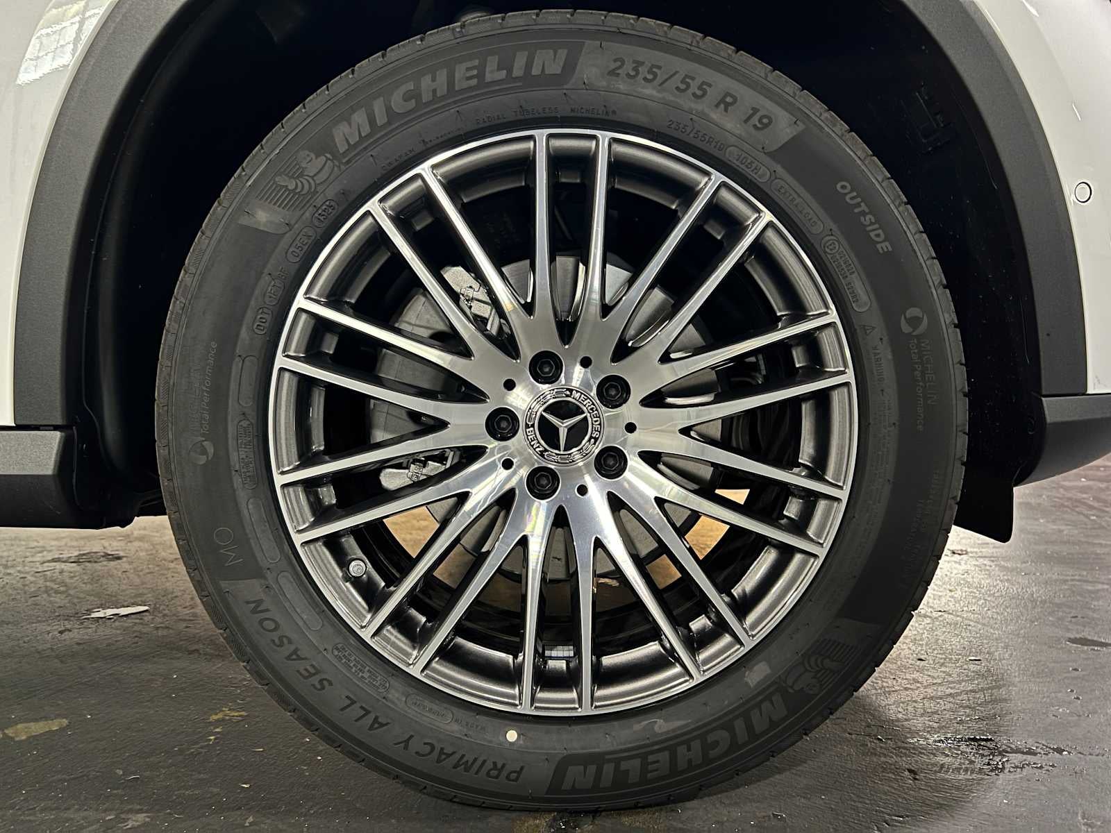 2025 Mercedes-Benz GLC GLC 300