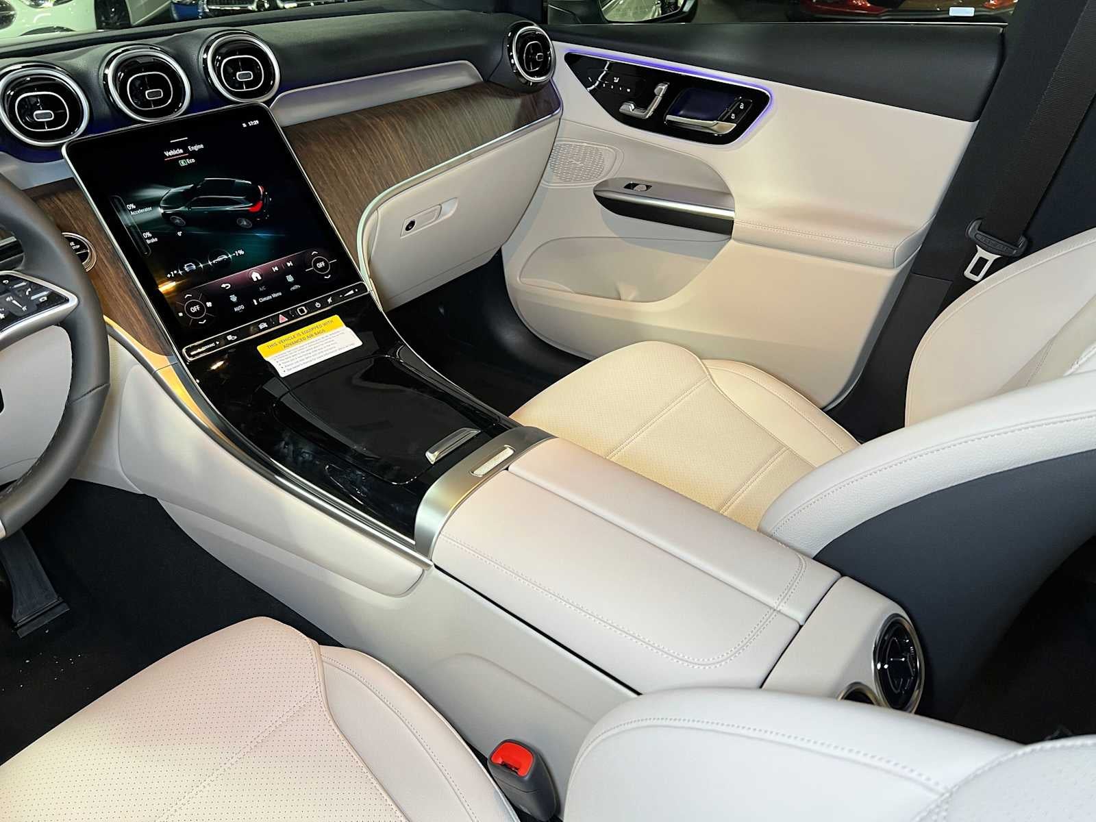 2027 Mercedes-Benz GLC 300 4MATIC® SUV
