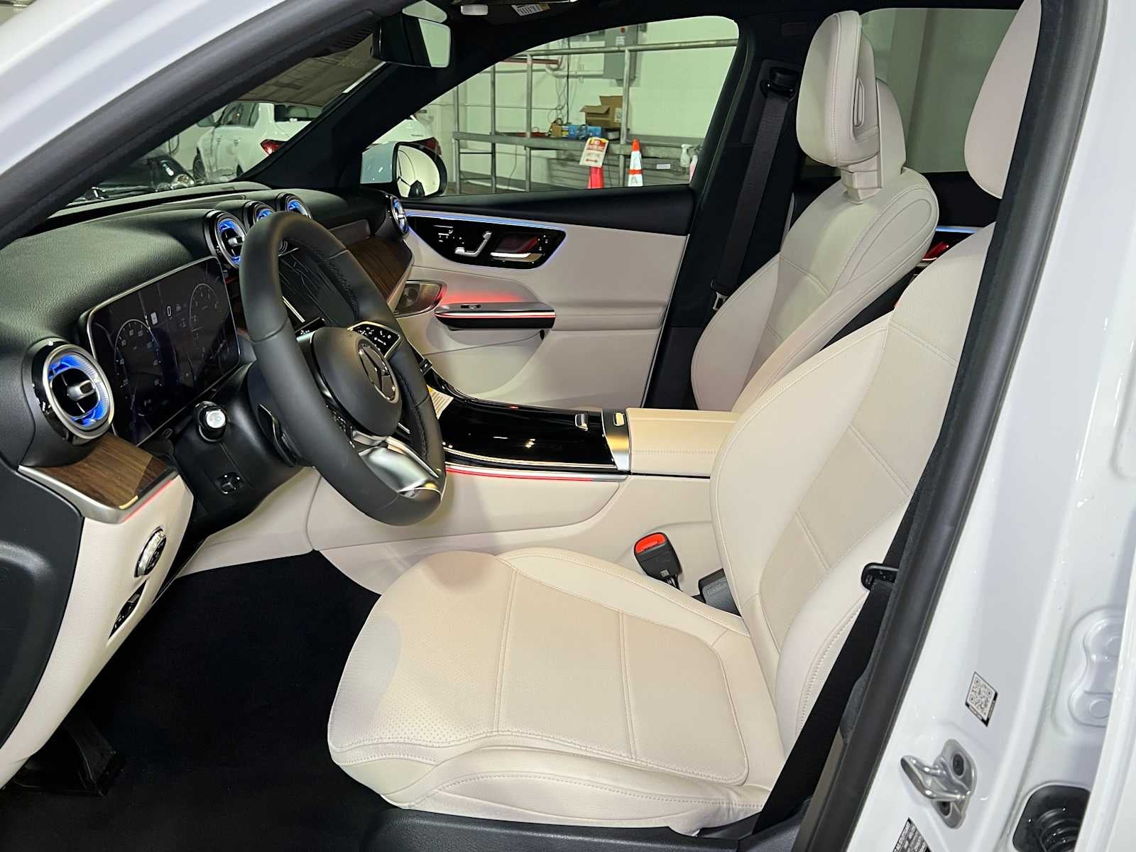 2025 Mercedes-Benz GLC GLC 300