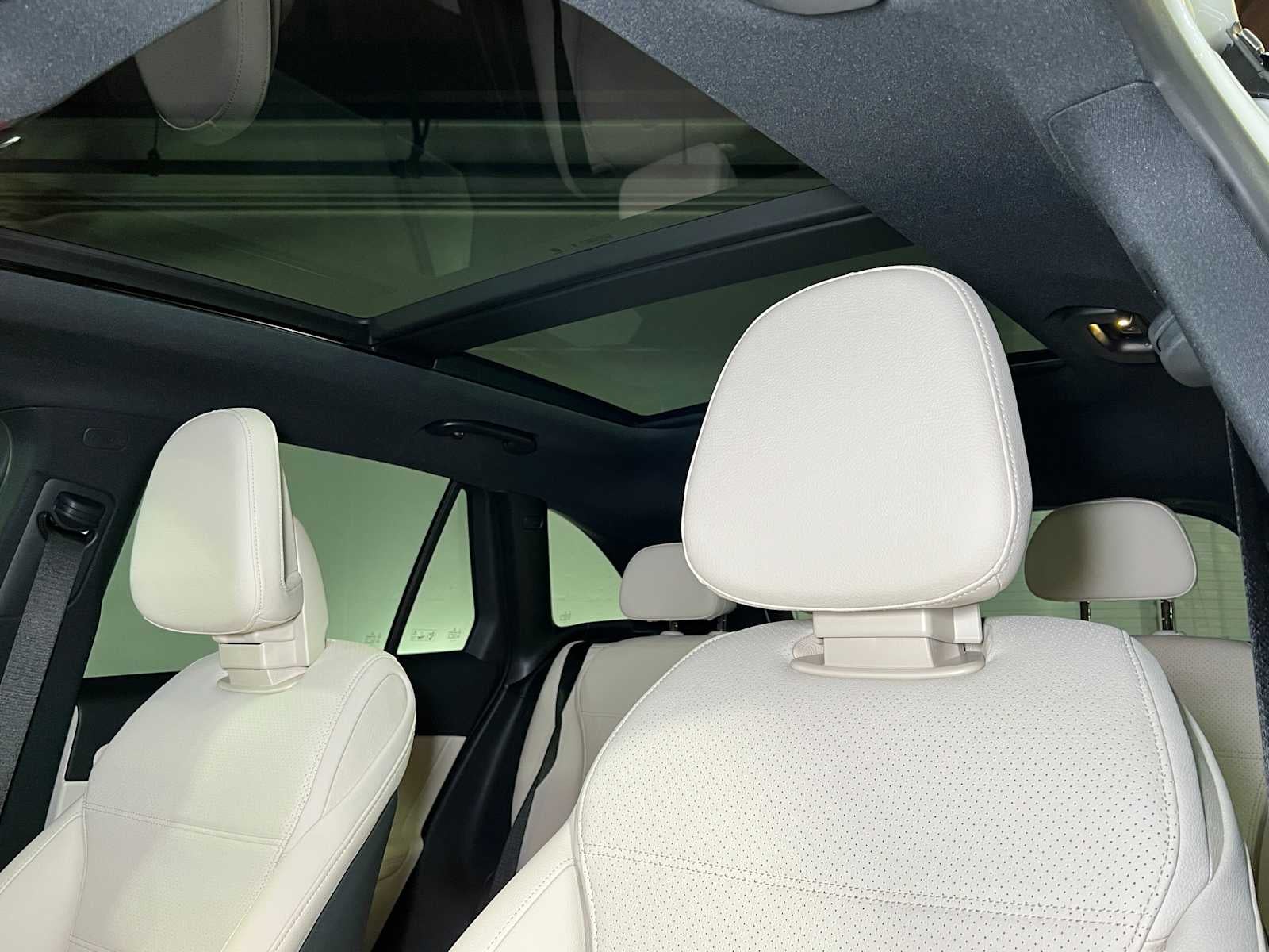 2025 Mercedes-Benz GLC GLC 300