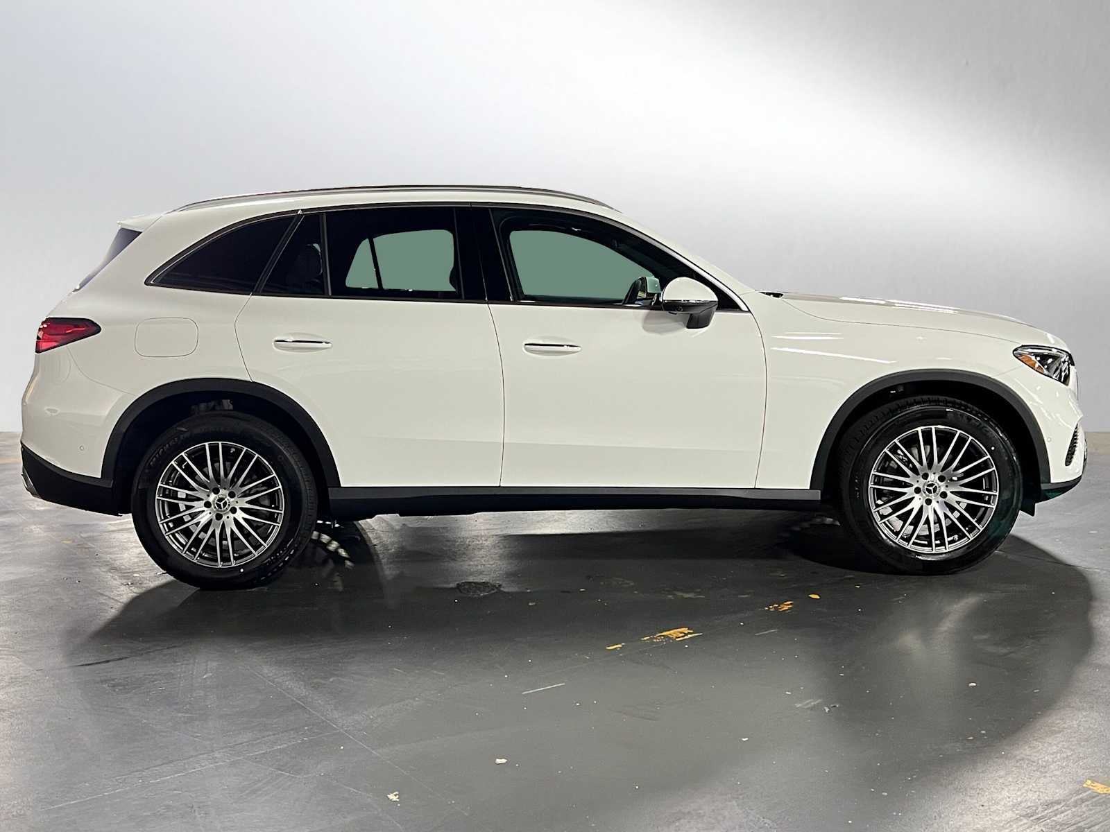 2025 Mercedes-Benz GLC GLC 300