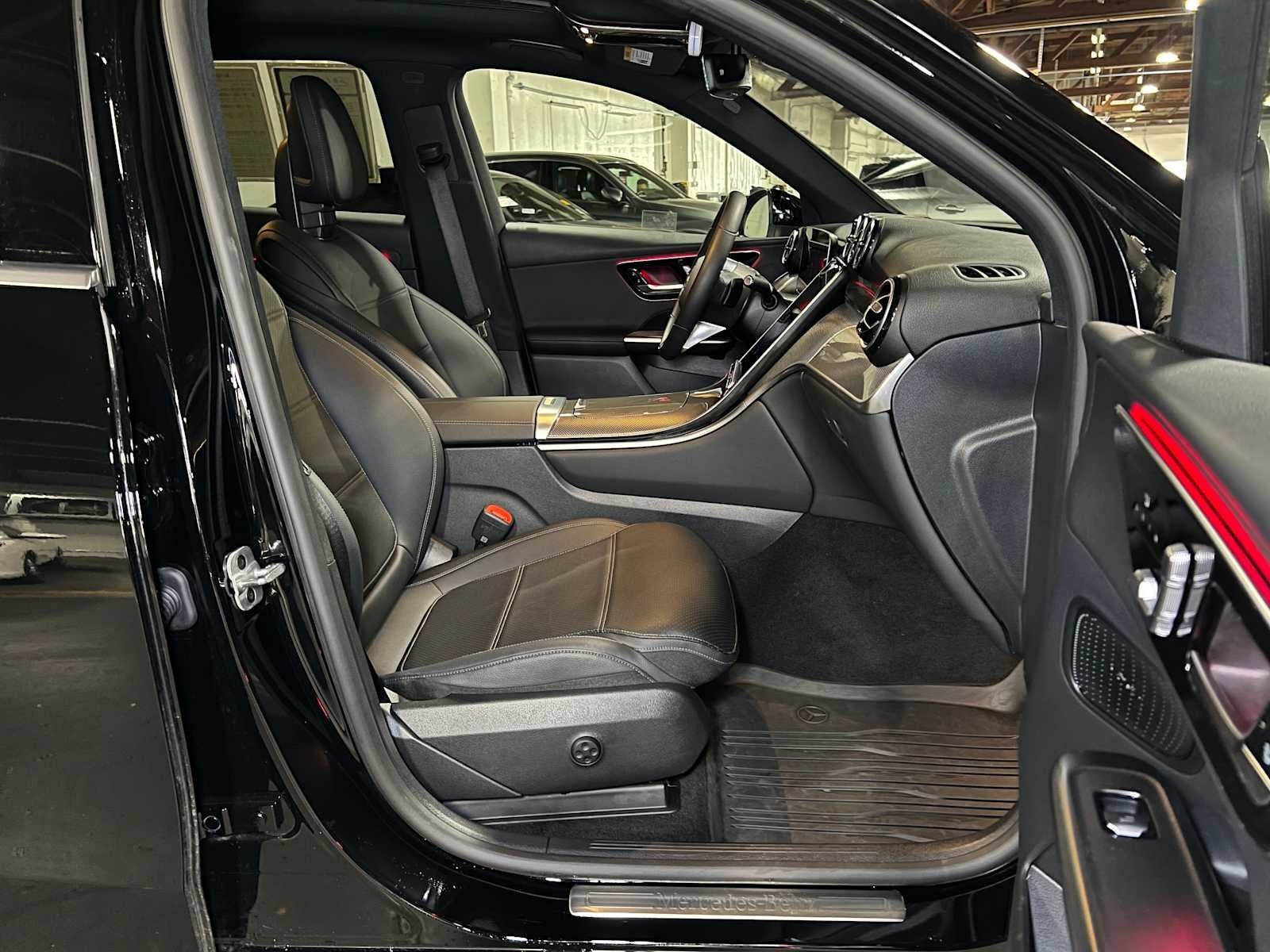 2025 Mercedes-Benz GLC GLC 300