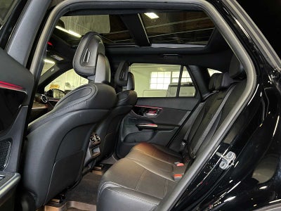 2025 Mercedes-Benz GLC GLC 300