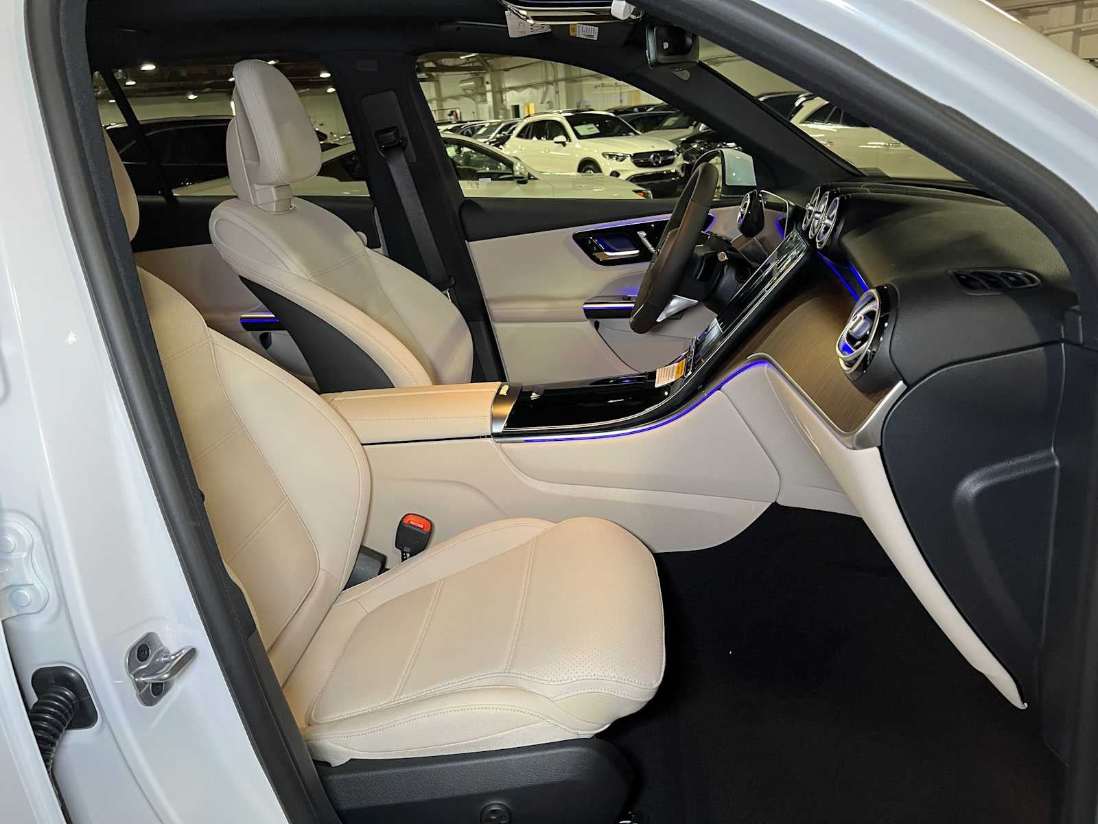 2025 Mercedes-Benz GLC 300 GLC 300