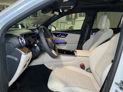 2025 Mercedes-Benz GLC 300 GLC 300