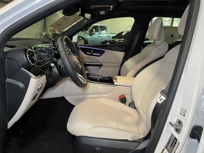 2025 Mercedes-Benz GLC 300 GLC 300