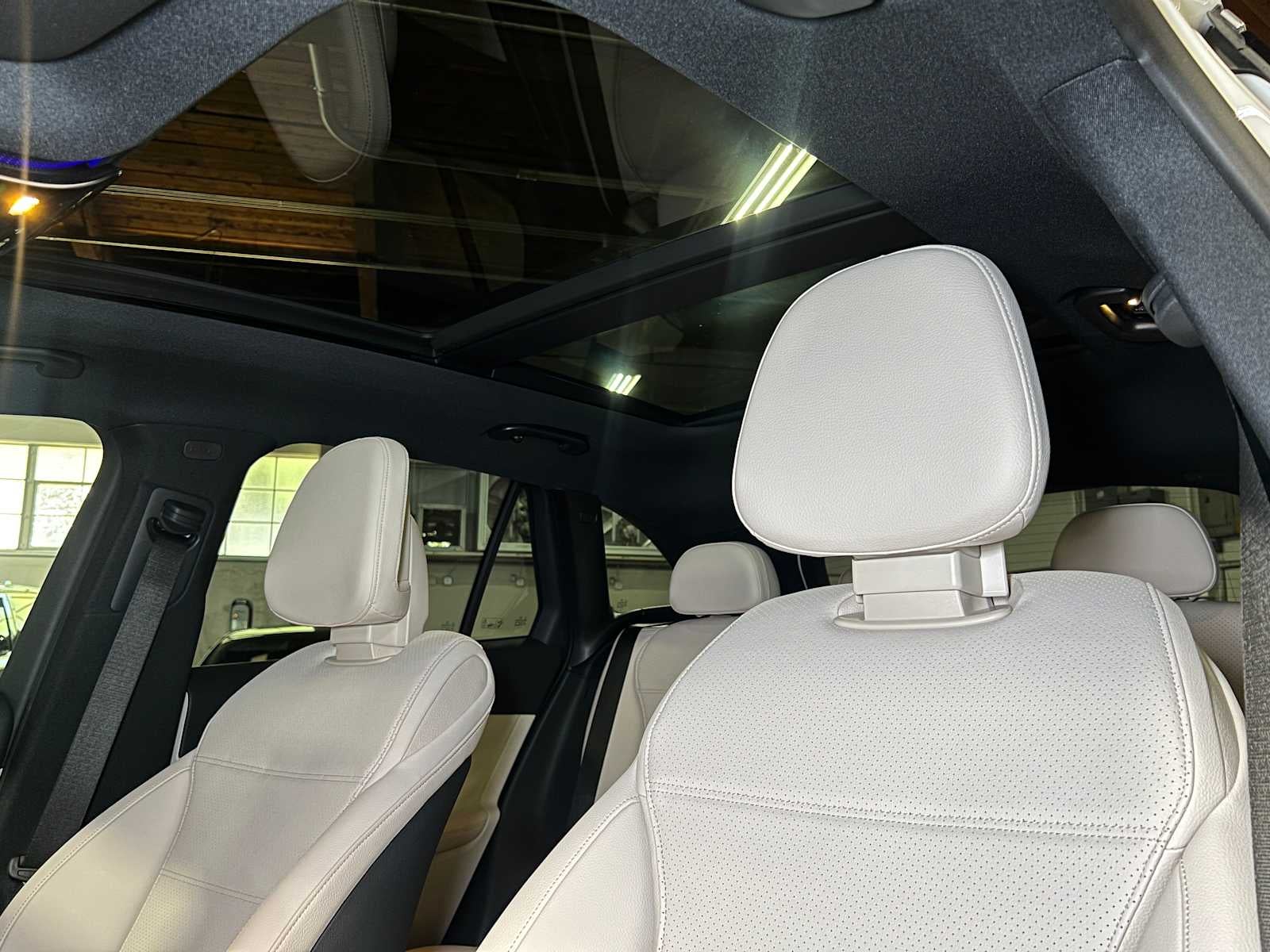 2025 Mercedes-Benz GLC 300 GLC 300