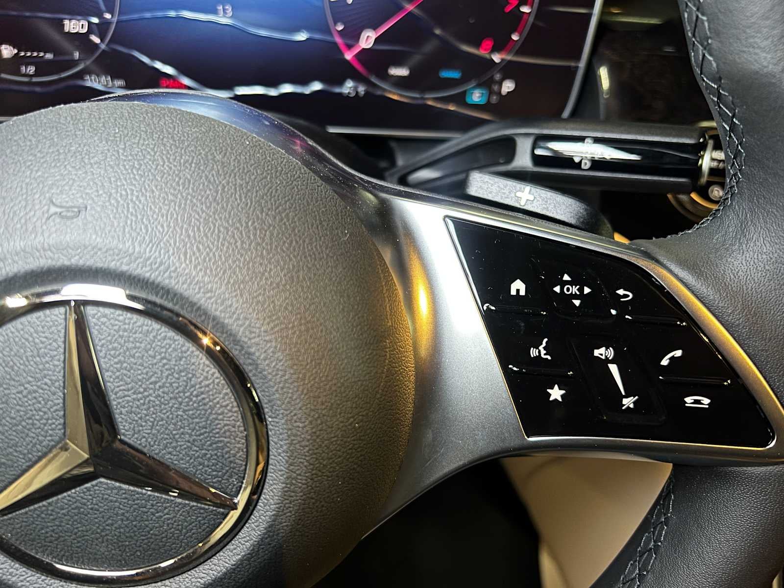 2025 Mercedes-Benz GLC 300 GLC 300