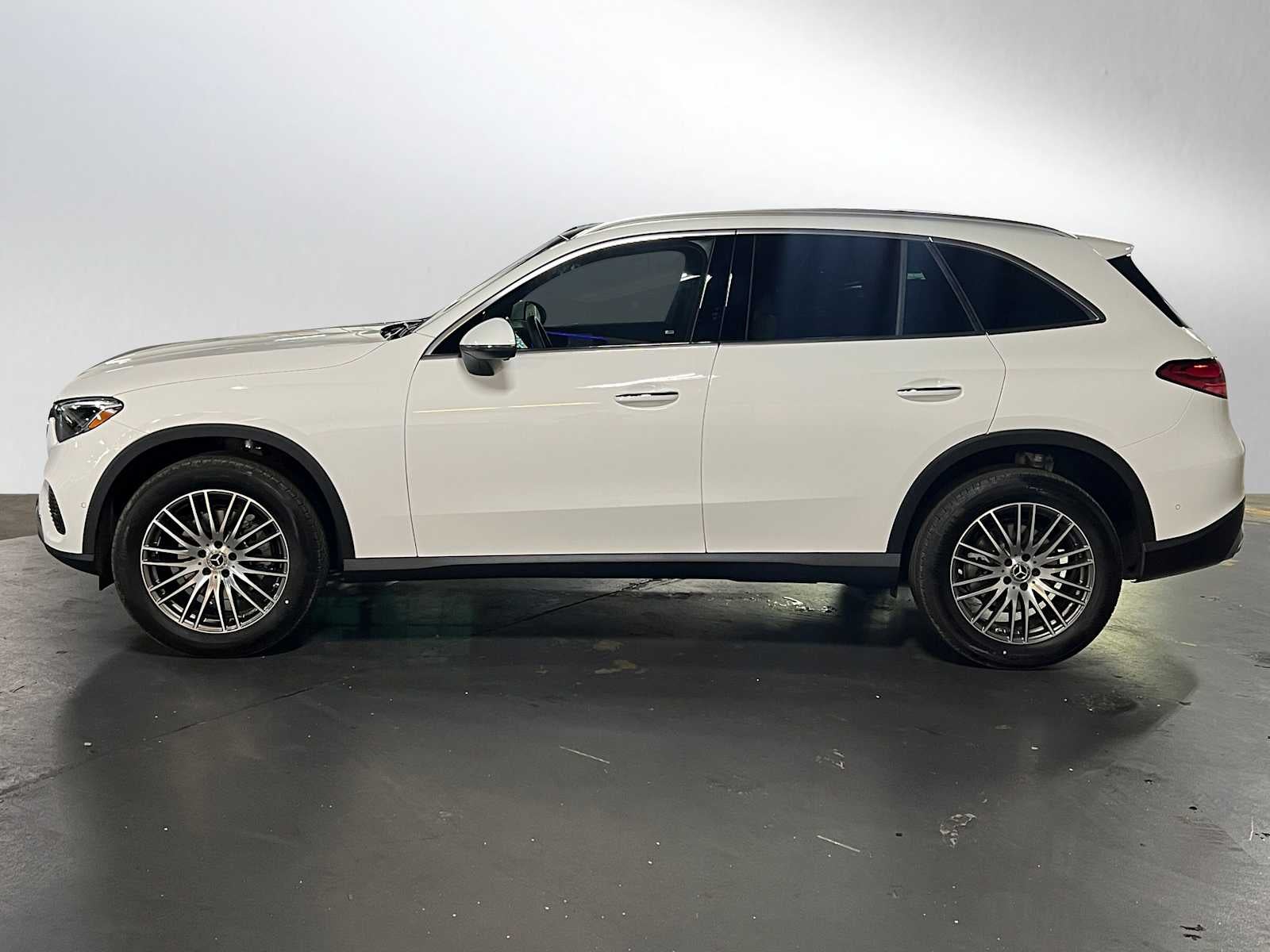 2025 Mercedes-Benz GLC 300 GLC 300