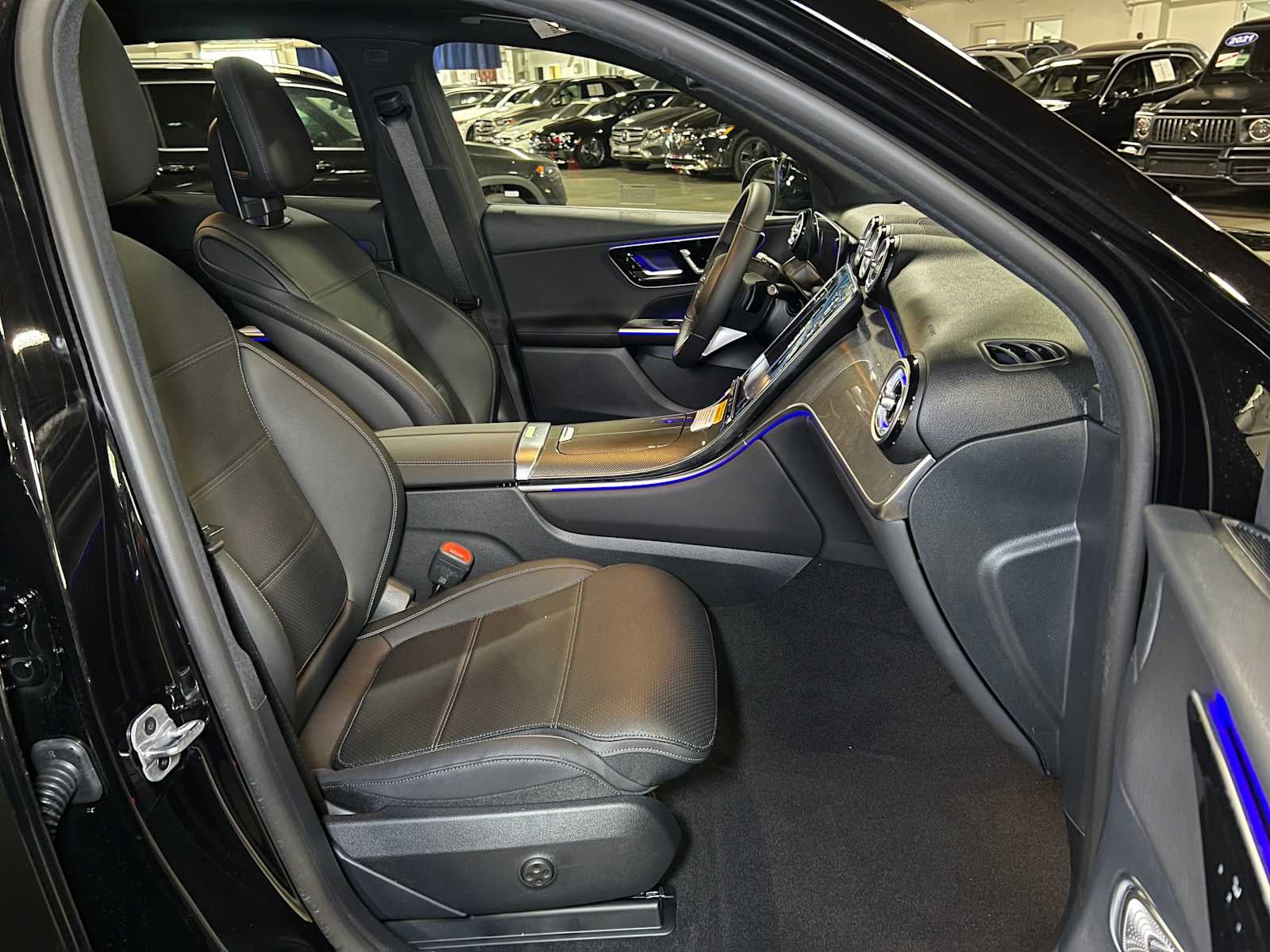 2025 Mercedes-Benz GLC GLC 300