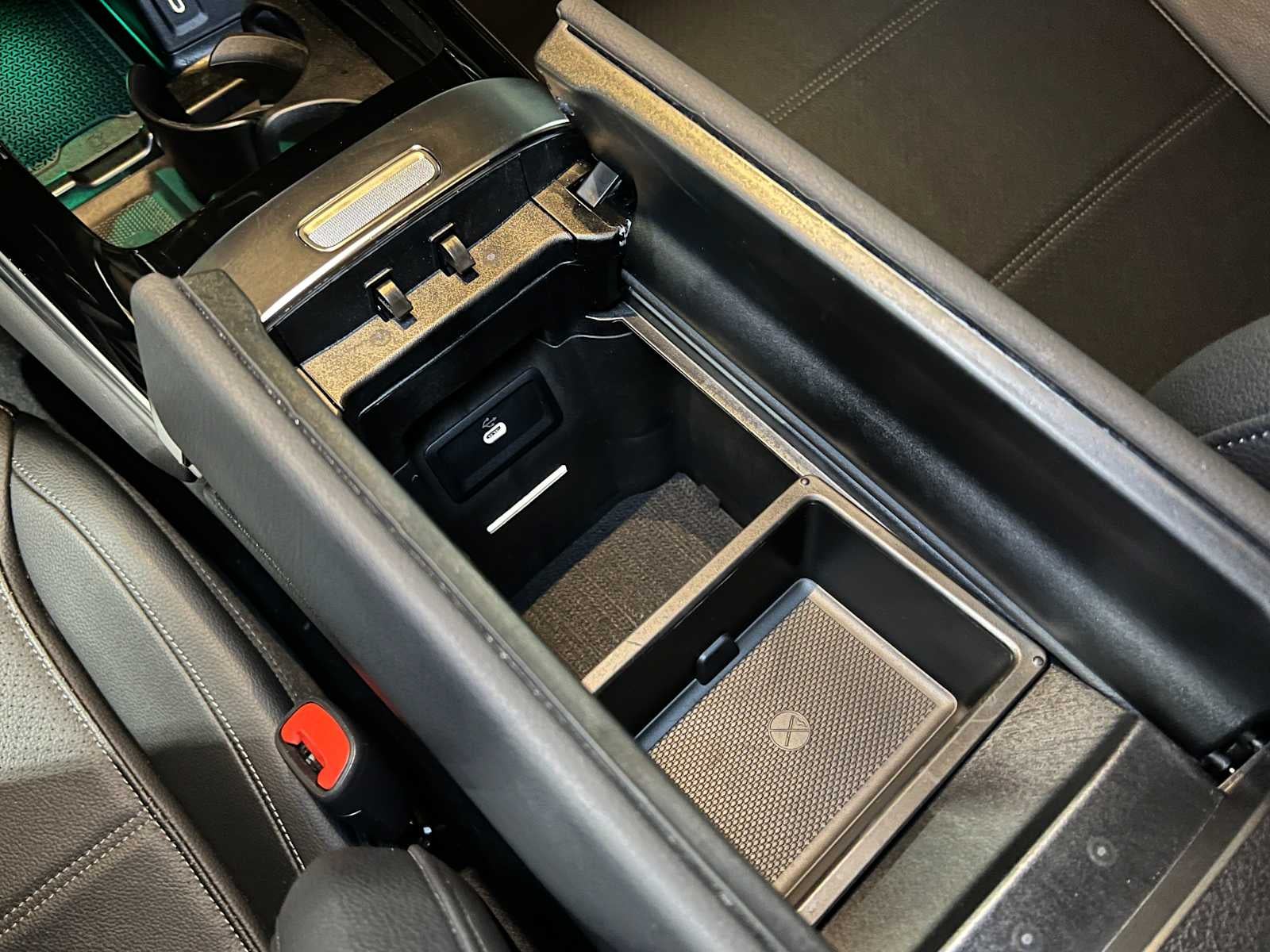 2025 Mercedes-Benz GLC 300 GLC 300