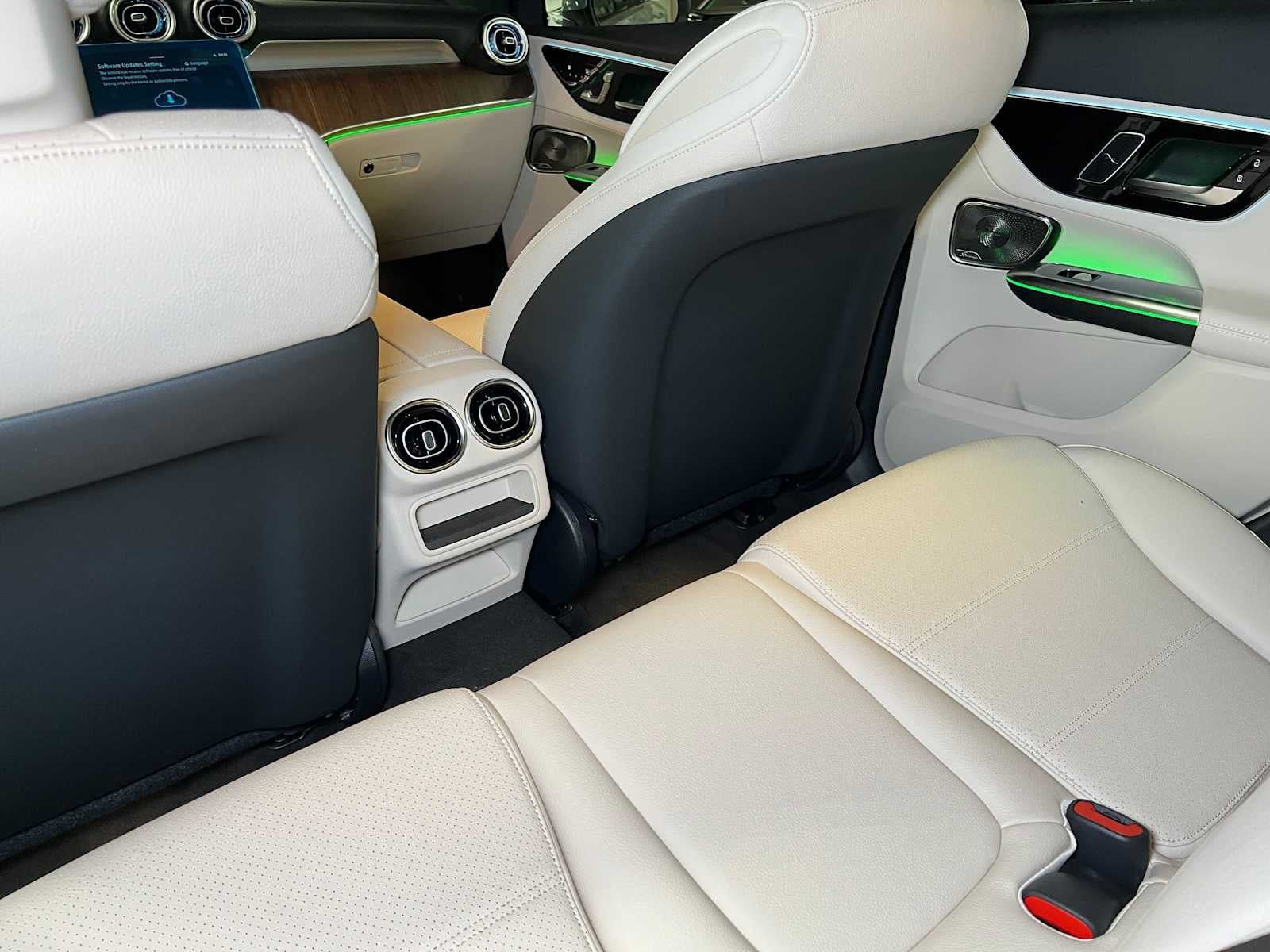 2027 Mercedes-Benz GLC 300 4MATIC® SUV