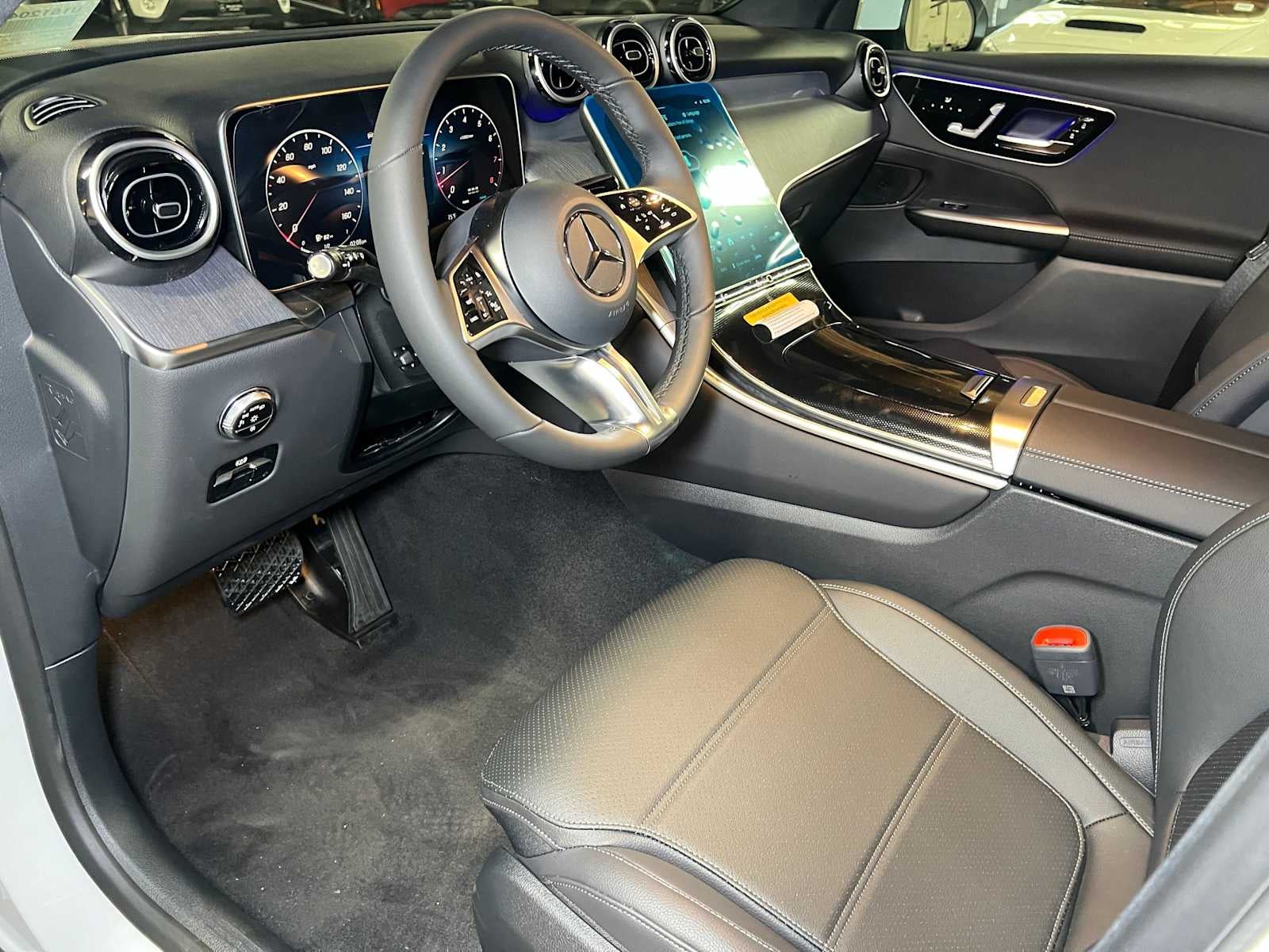 2027 Mercedes-Benz GLC 300 4MATIC® SUV