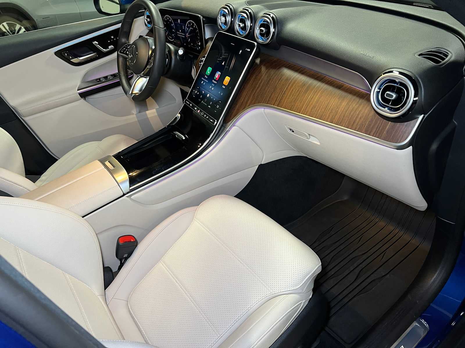 2025 Mercedes-Benz GLC GLC 300