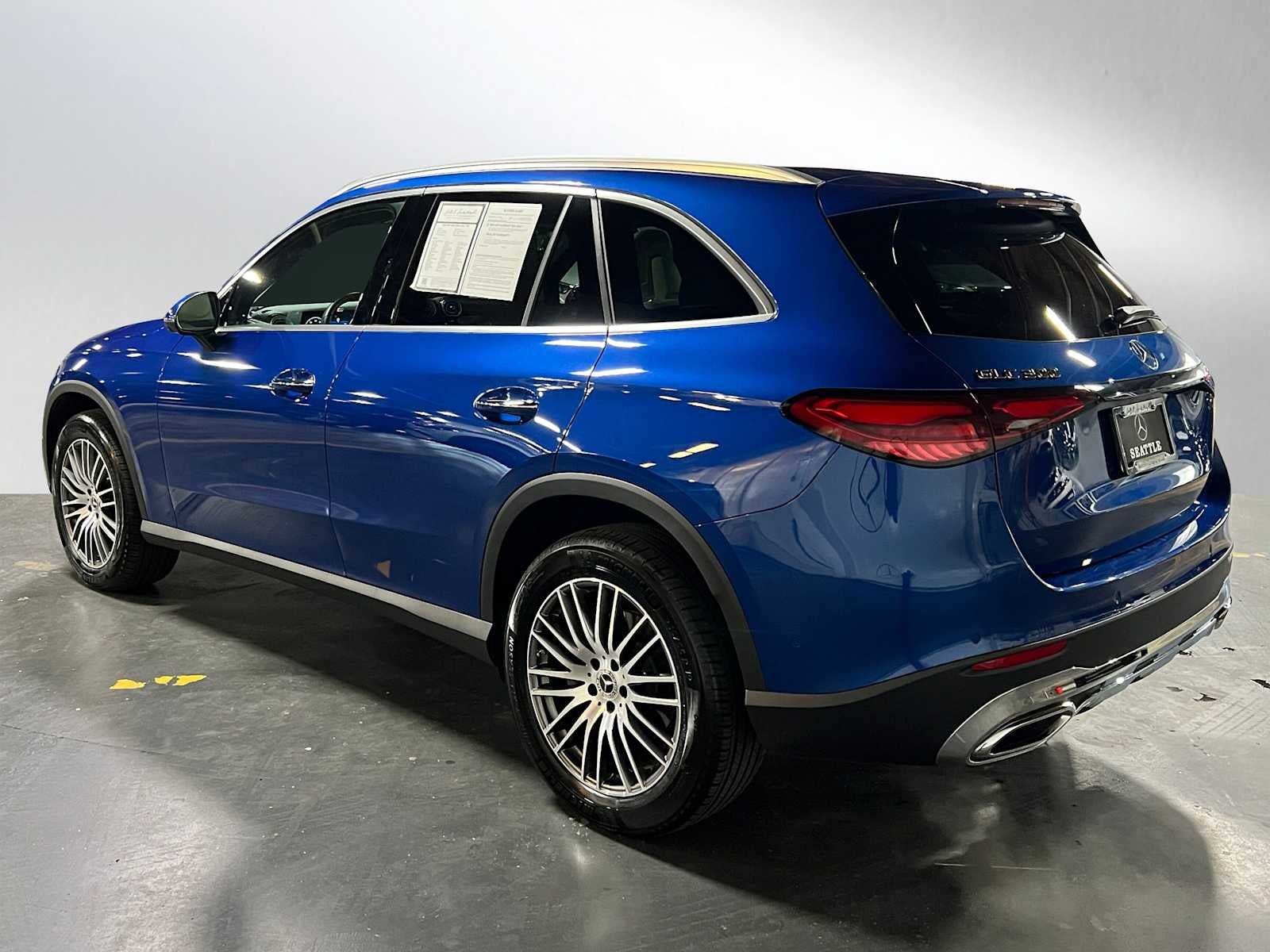 2025 Mercedes-Benz GLC GLC 300