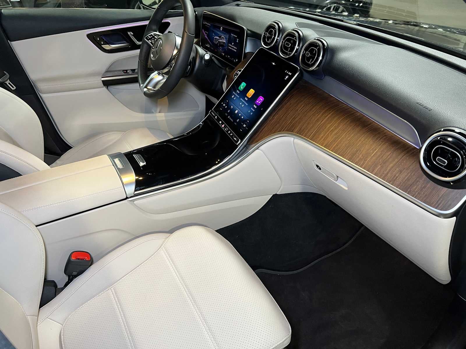 2025 Mercedes-Benz GLC GLC 300