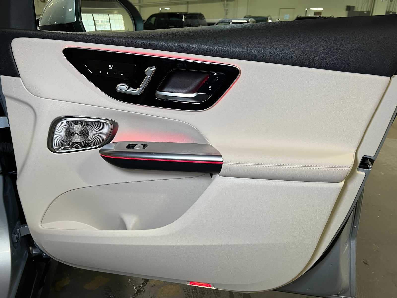 2025 Mercedes-Benz GLC 300 GLC 300