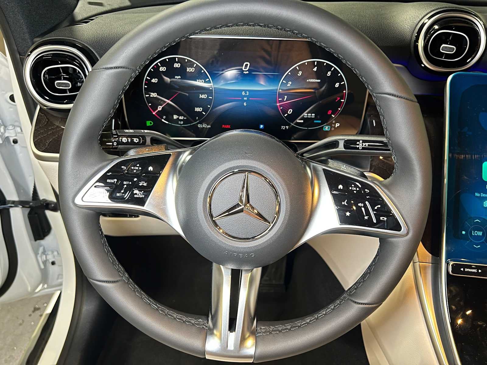 2027 Mercedes-Benz GLC 300 4MATIC® SUV