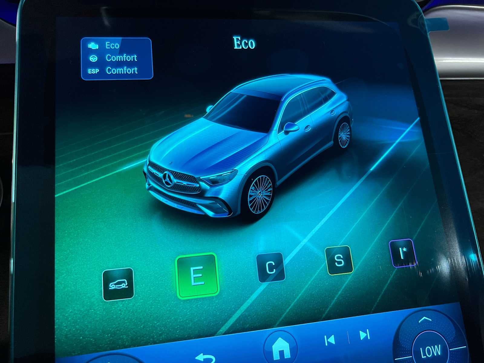 2027 Mercedes-Benz GLC 300 4MATIC® SUV