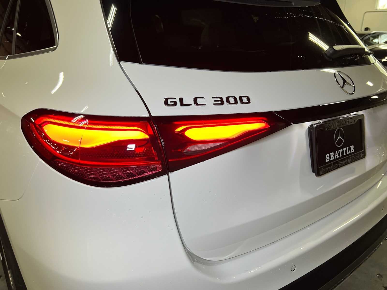 2027 Mercedes-Benz GLC 300 4MATIC® SUV