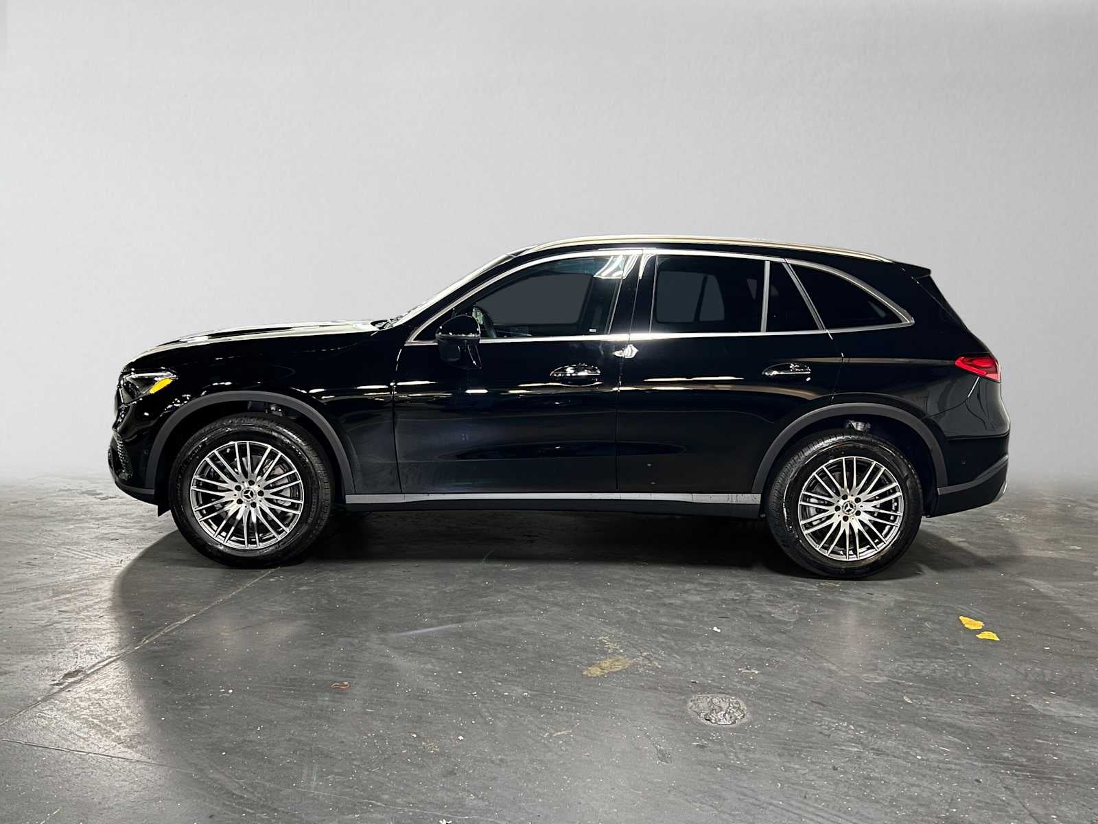 2027 Mercedes-Benz GLC 300 4MATIC® SUV