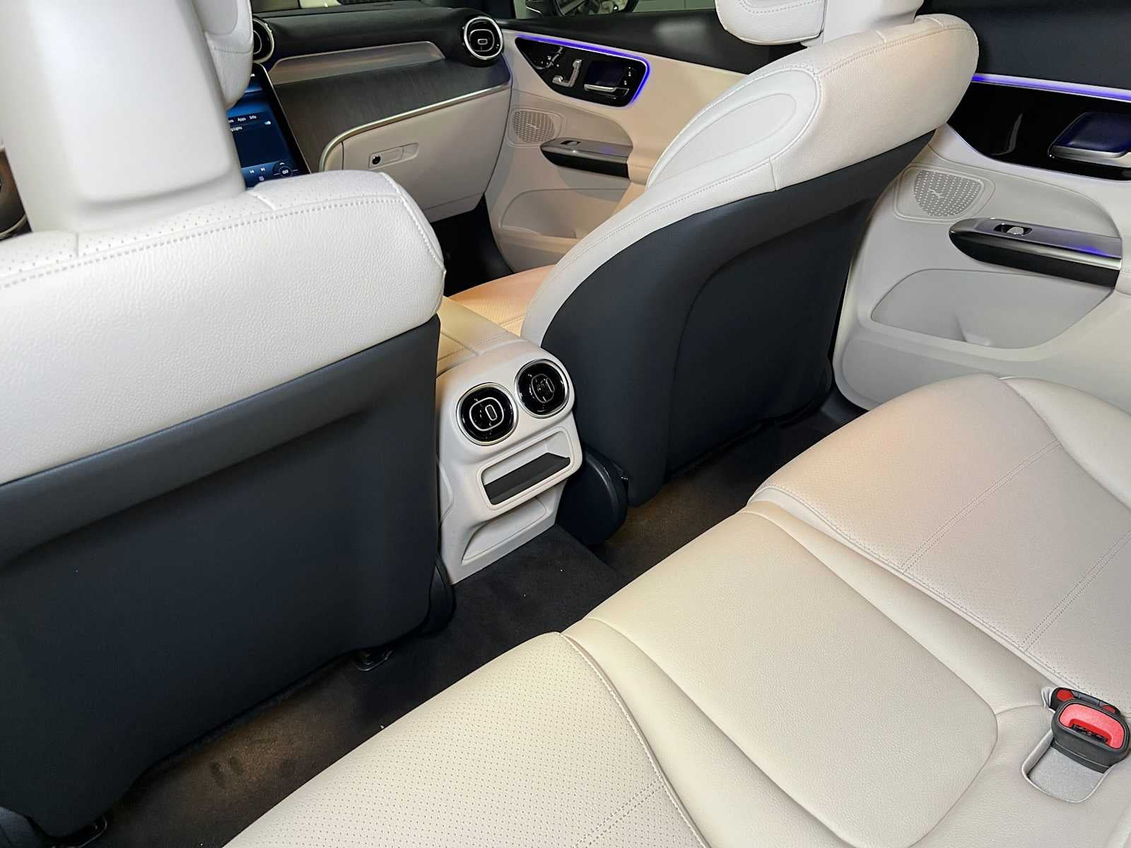 2027 Mercedes-Benz GLC 300 4MATIC® SUV