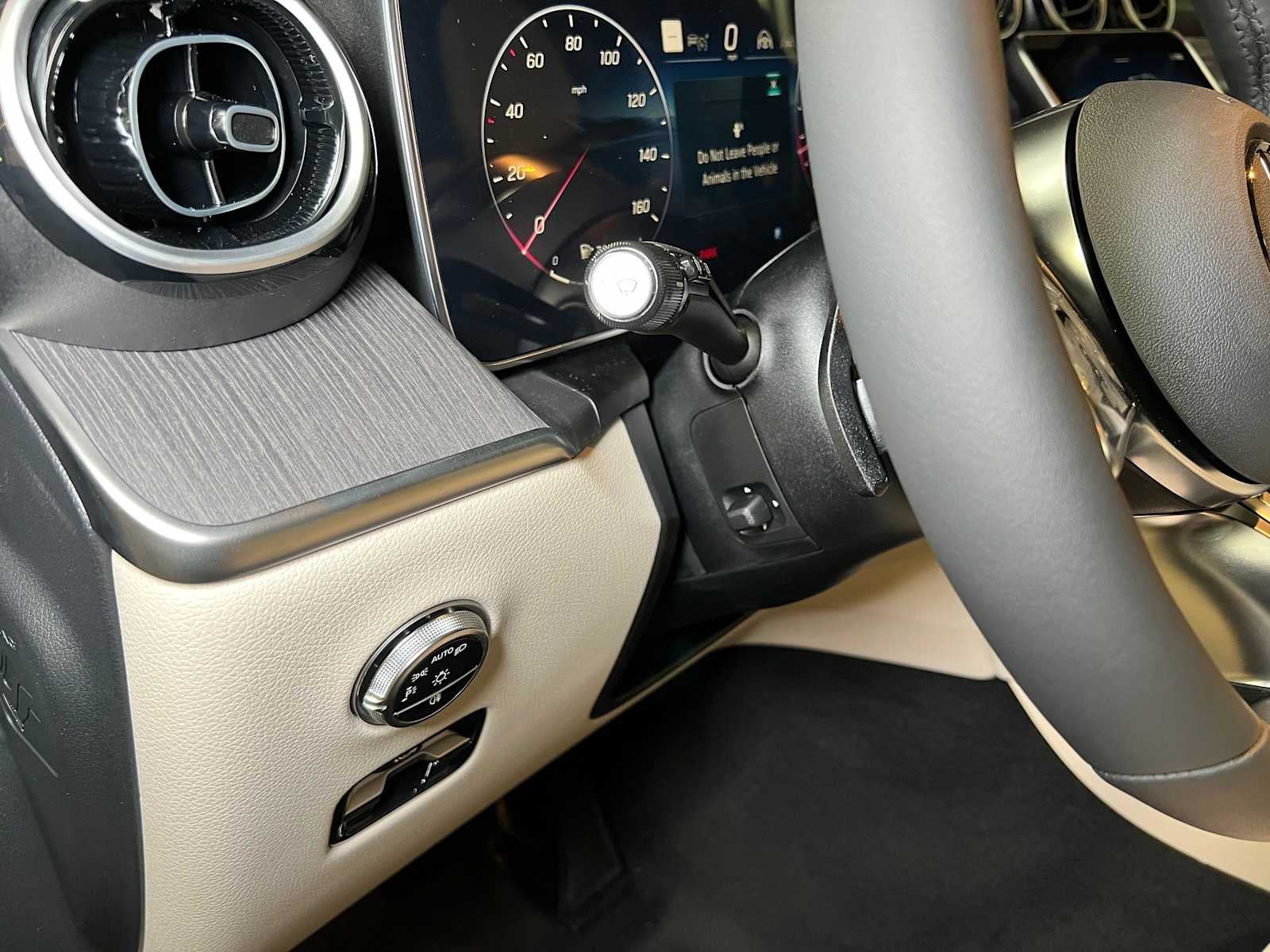 2027 Mercedes-Benz GLC 300 4MATIC® SUV