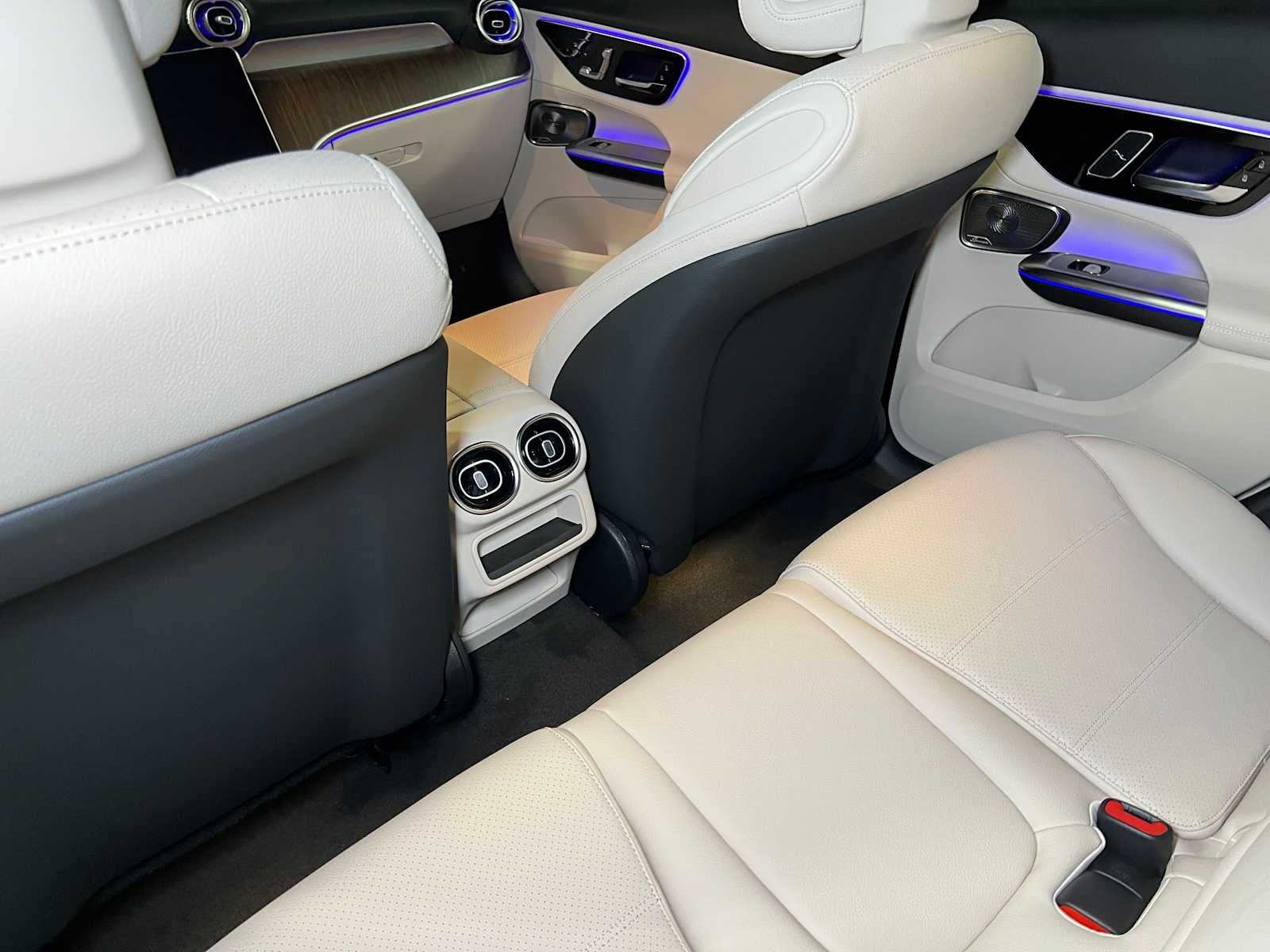 2027 Mercedes-Benz GLC 300 4MATIC® SUV