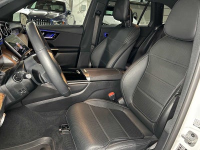 2025 Mercedes-Benz GLC 300 GLC 300