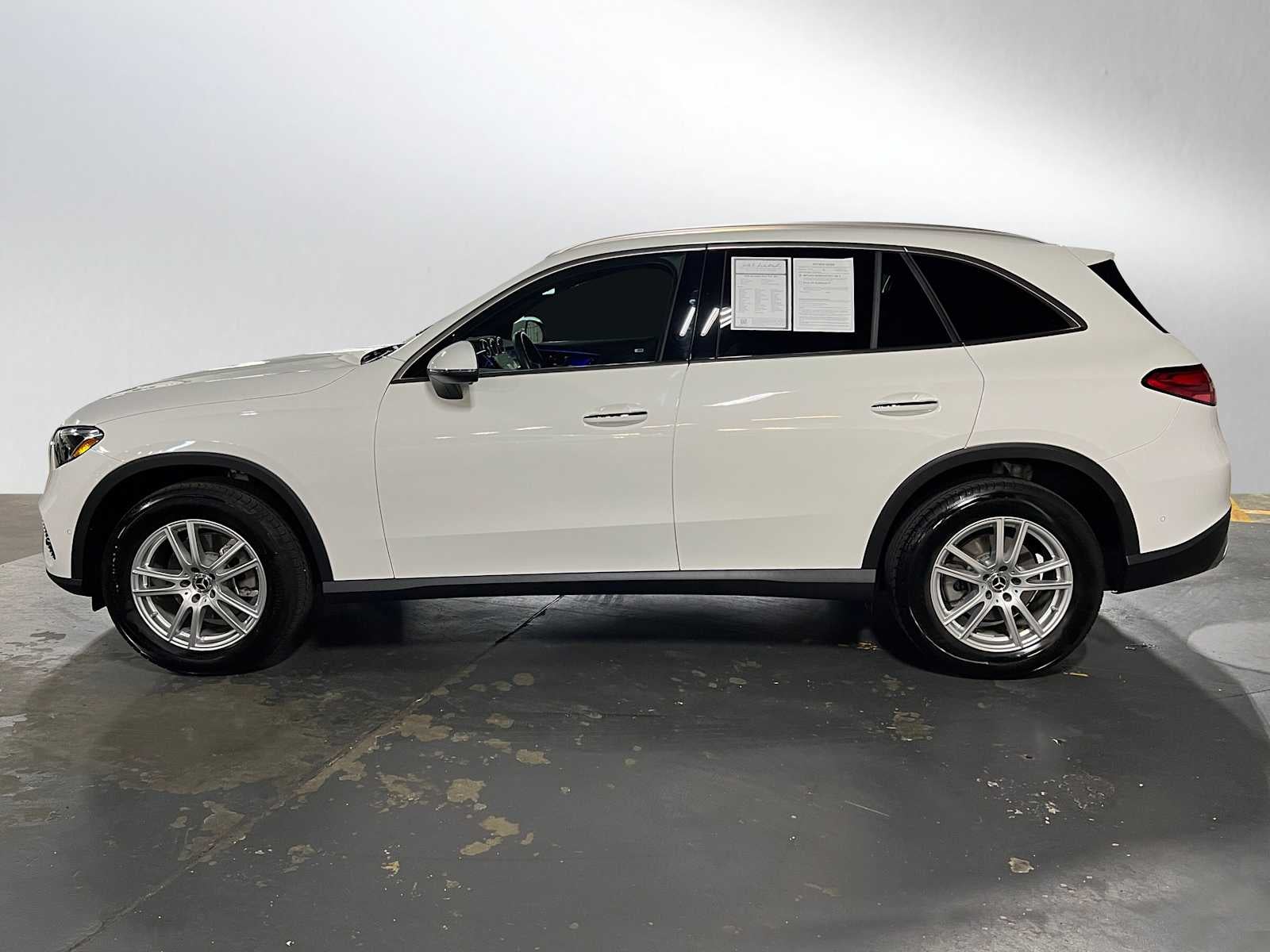 2025 Mercedes-Benz GLC 300 GLC 300