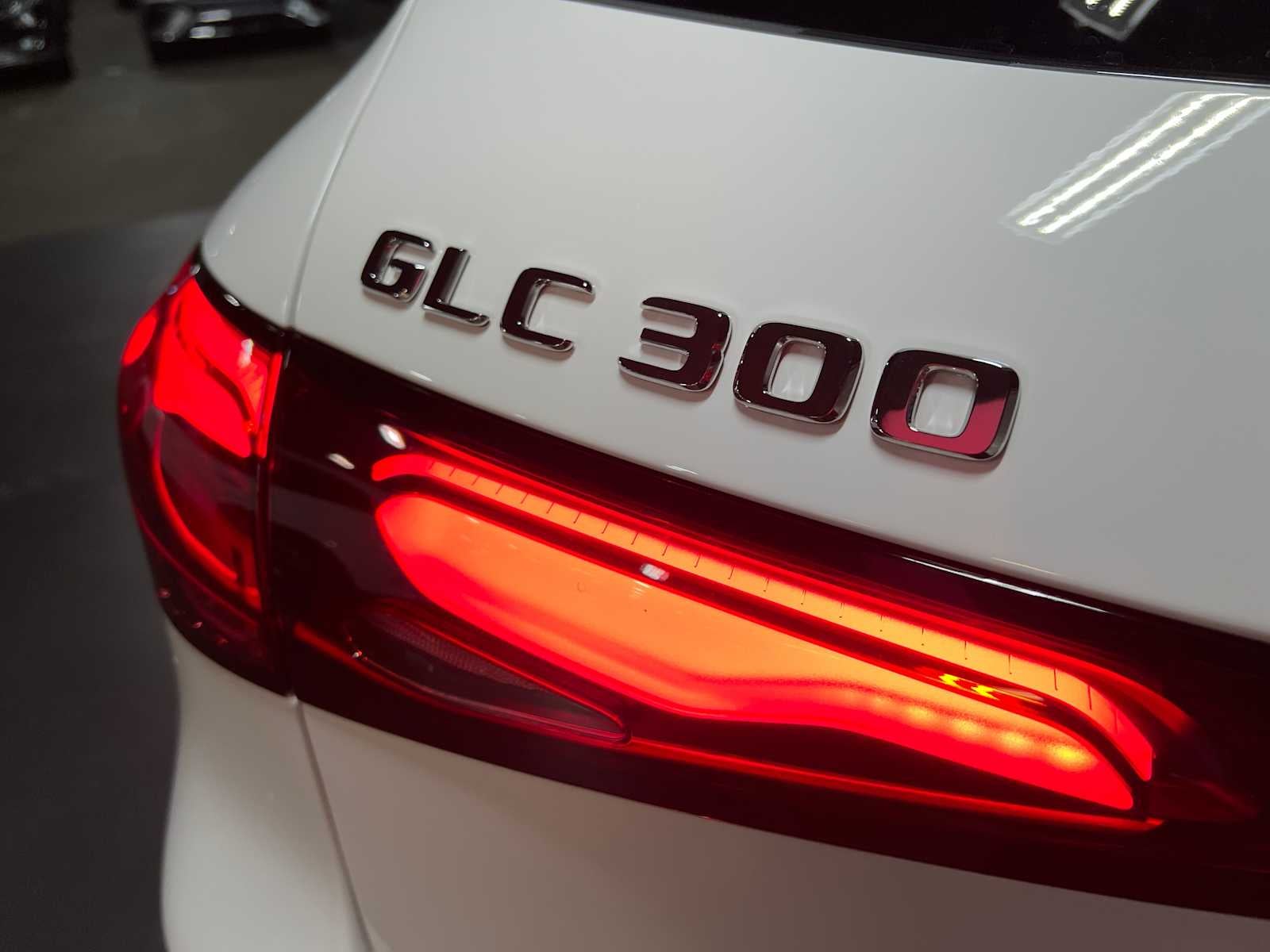 2025 Mercedes-Benz GLC GLC 300