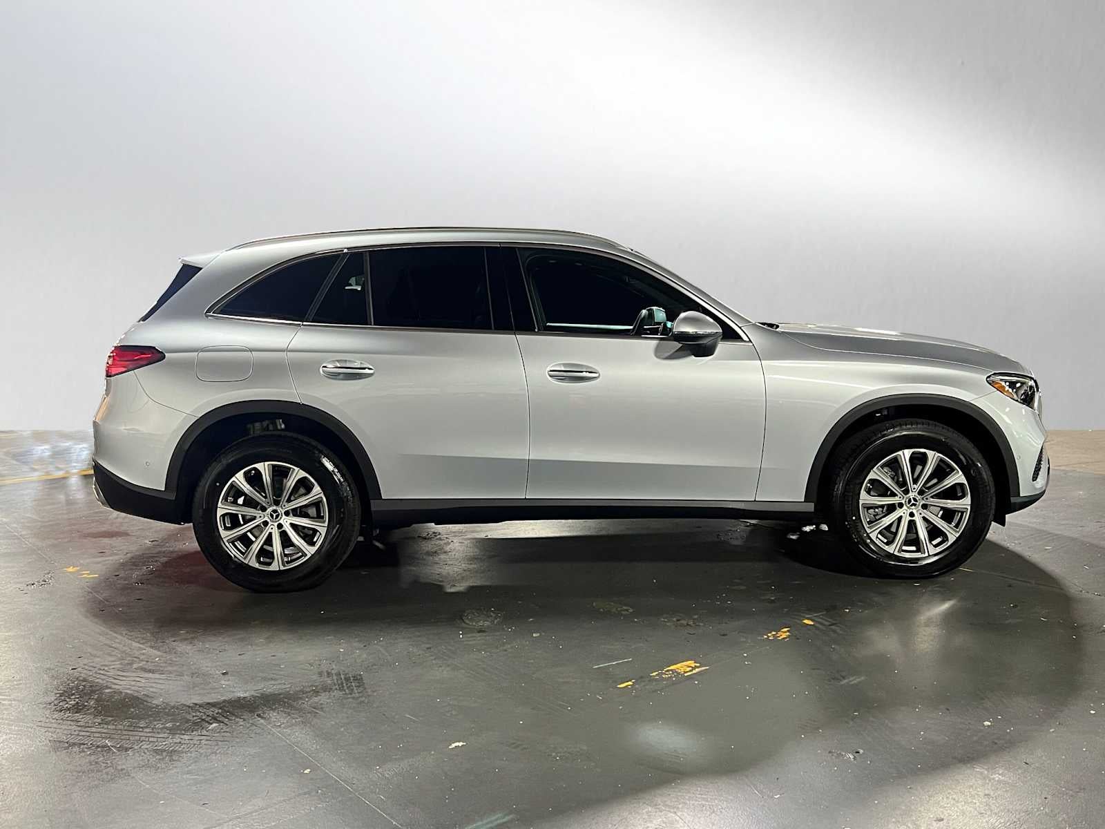 2025 Mercedes-Benz GLC GLC 300