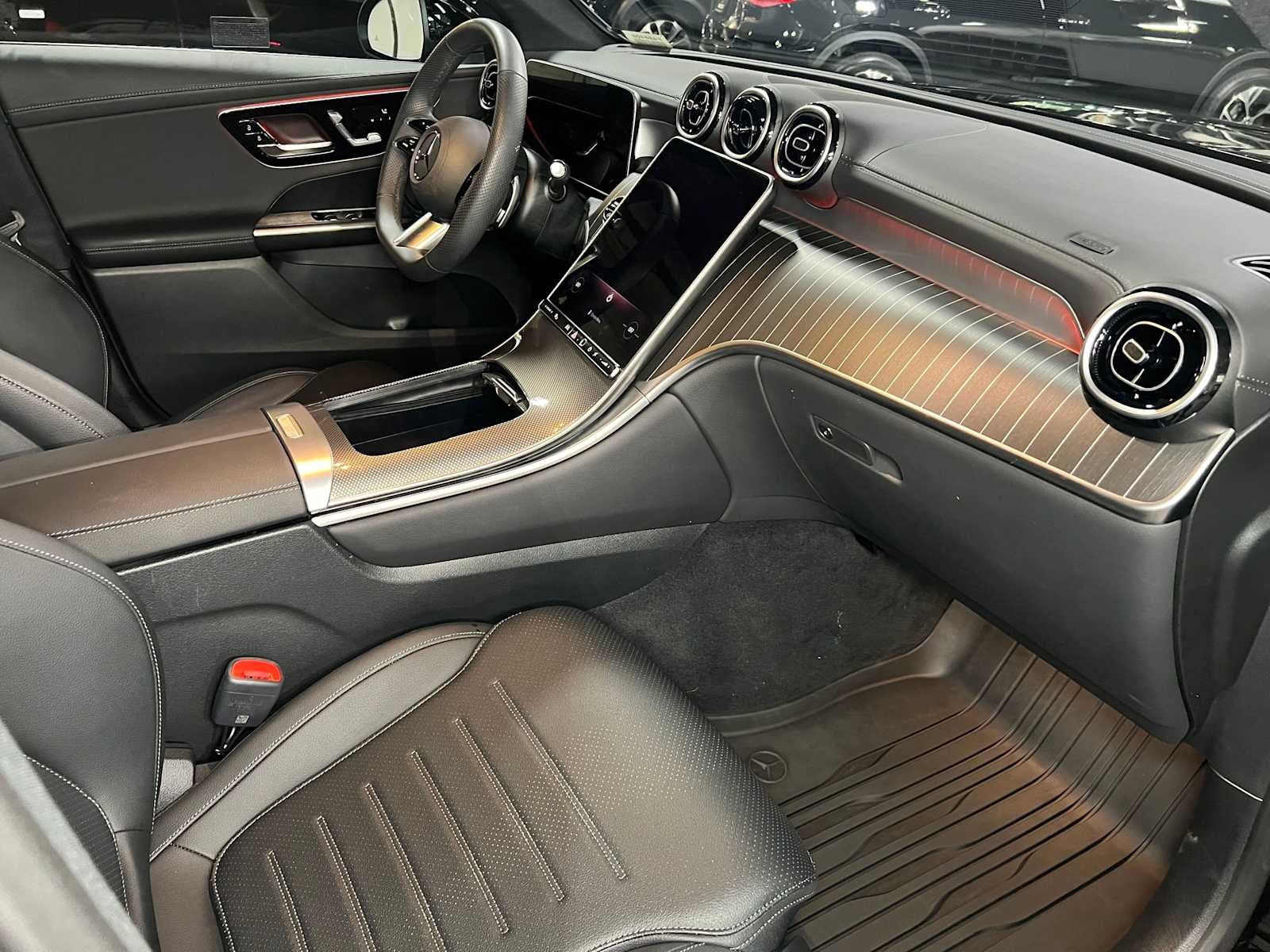 2026 Mercedes-Benz GLC 300 4MATIC® SUV