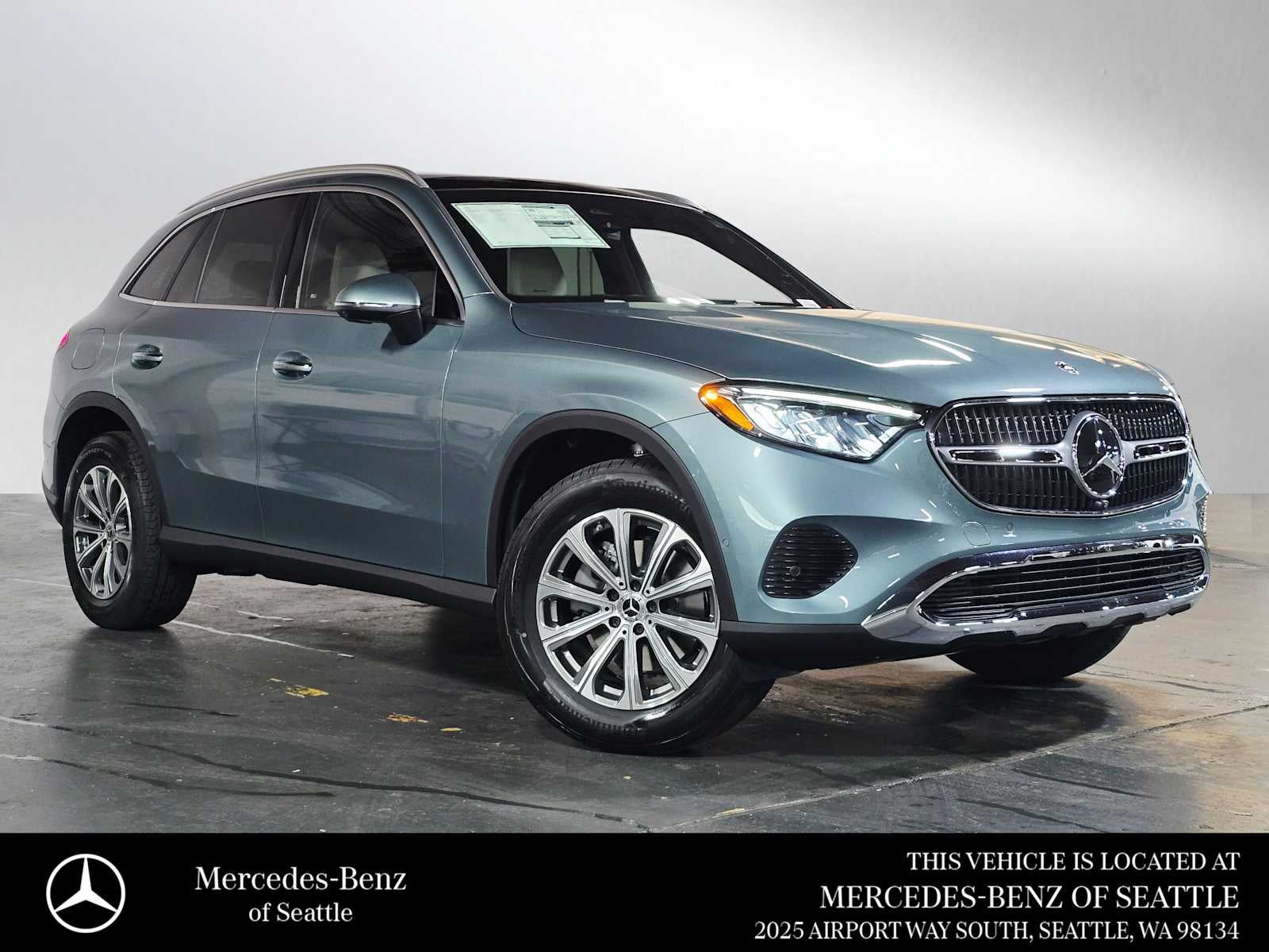 2026 Mercedes-Benz GLC GLC 300 4MATIC's photo